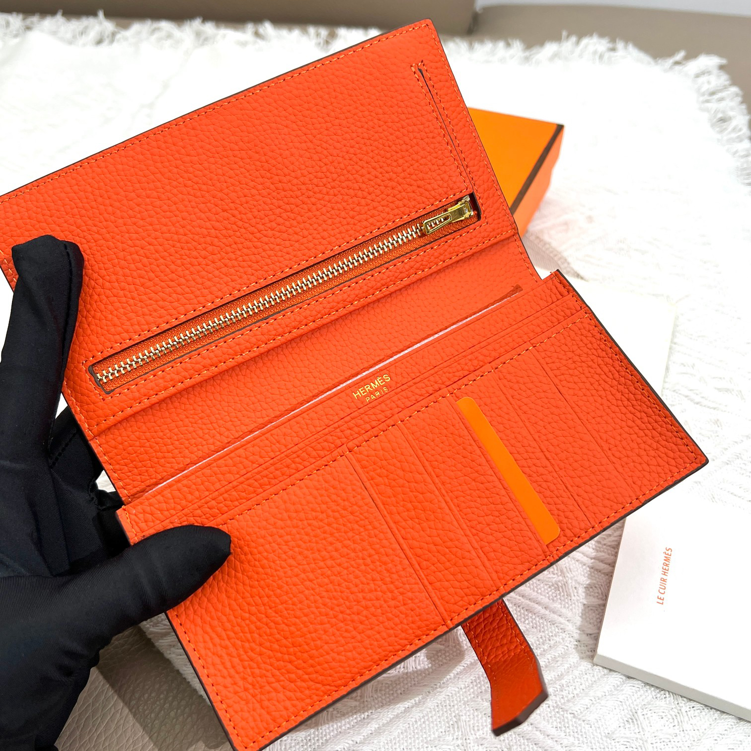 Hermes Women's Togo Leather Vertical Zip Wallet - Image 7