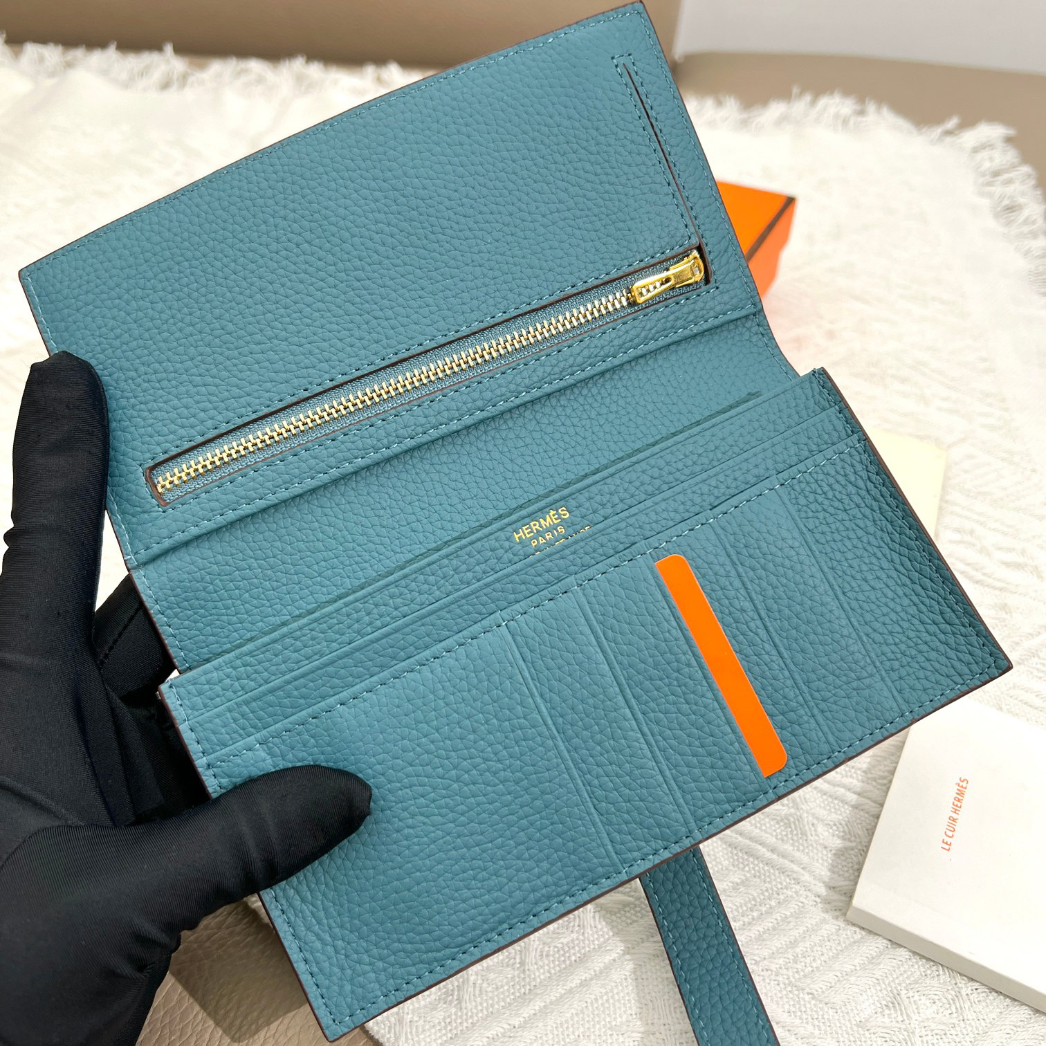 Hermes Women's Vertical Leather Wallet with Interior Zip Pocket - Image 7