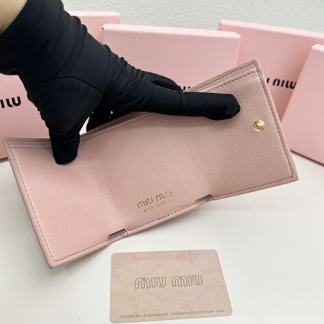 Miu Miu Leather Multi-Function Wallet - Image 7