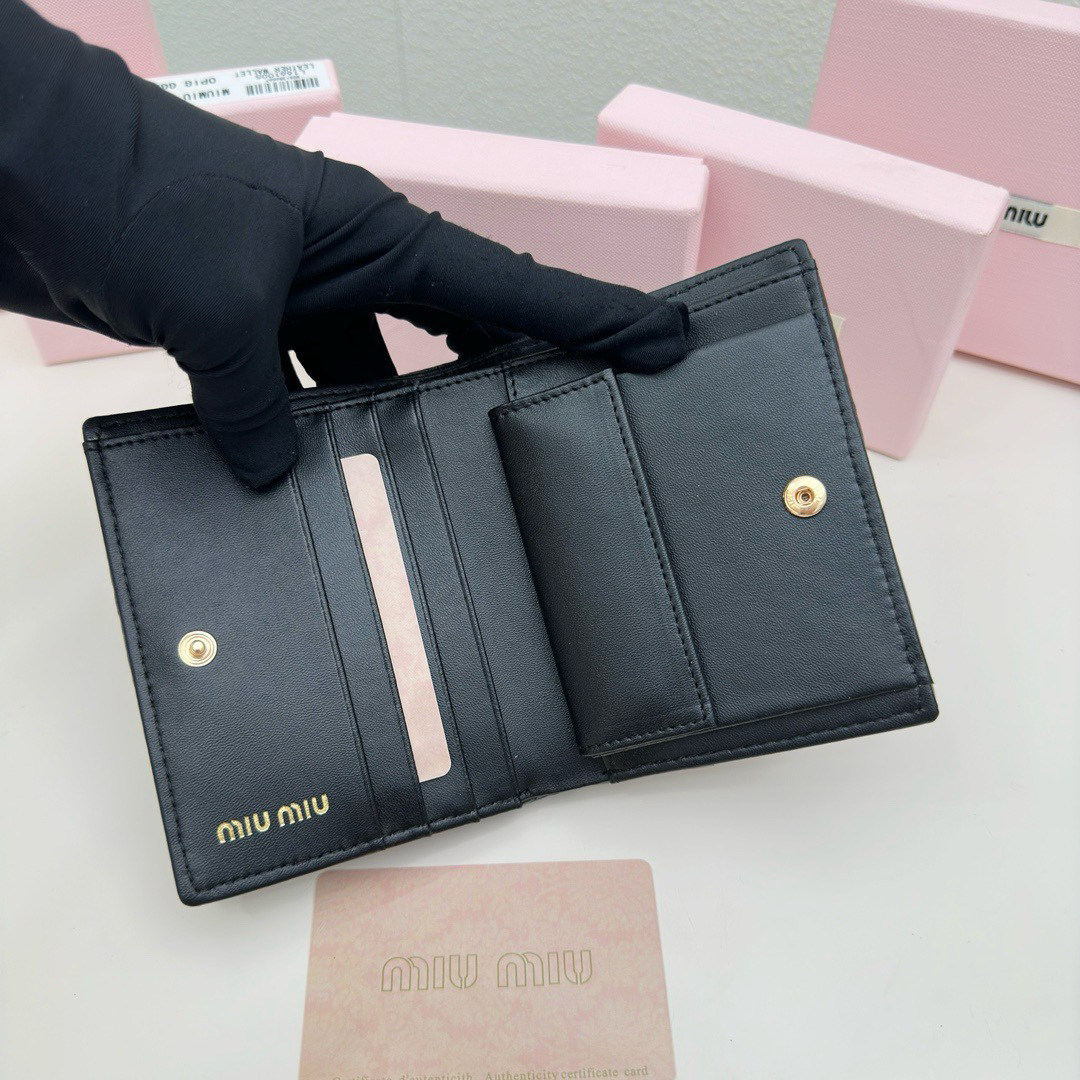 Miu Miu Lambskin Wallet - Image 7