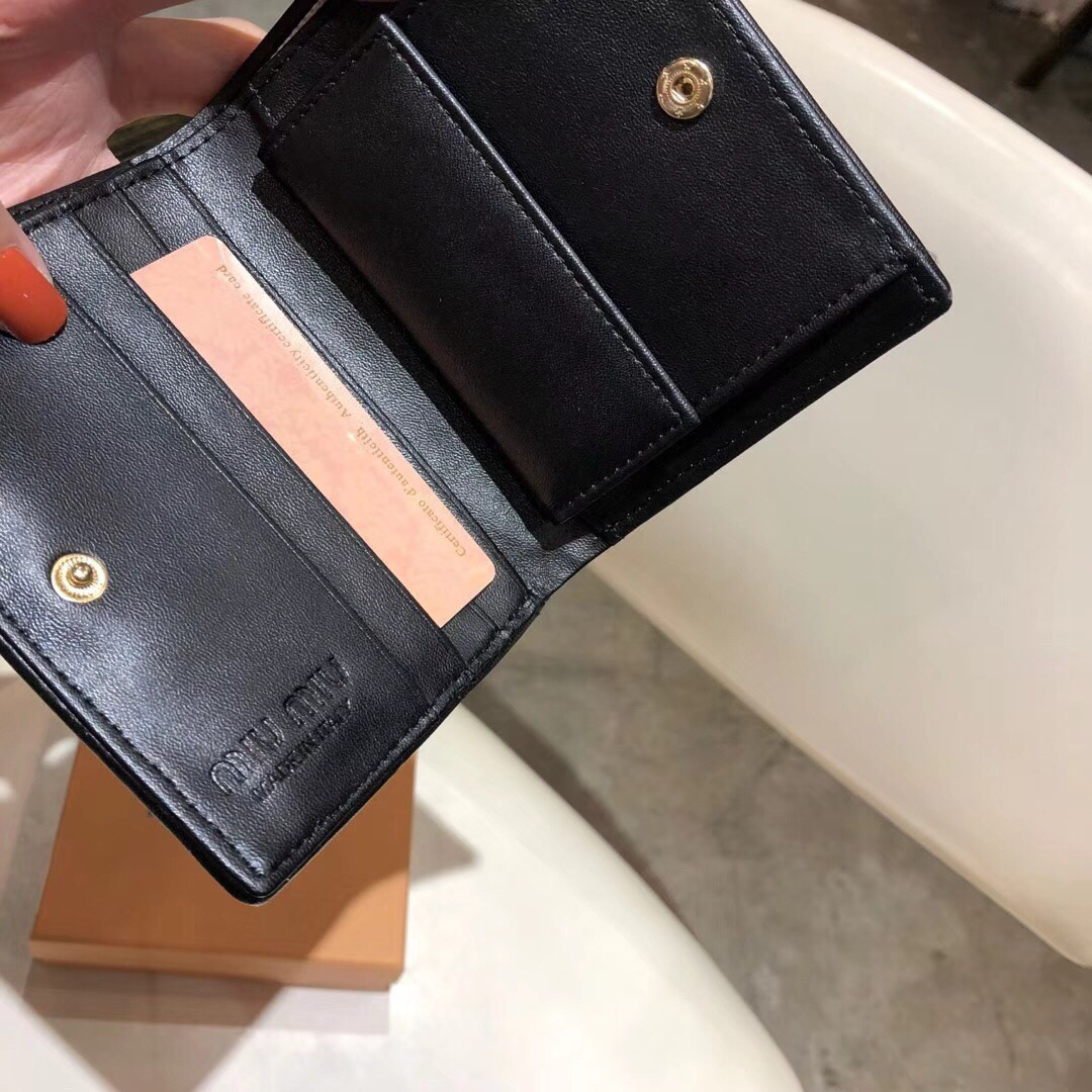 Miu Miu Lambskin Wallet - Image 7