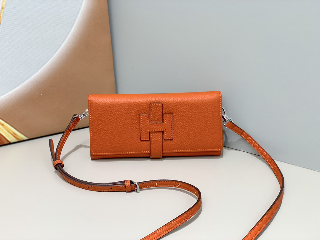 Hermes Women's Togo Calfskin Shoulder Bag - Image 7