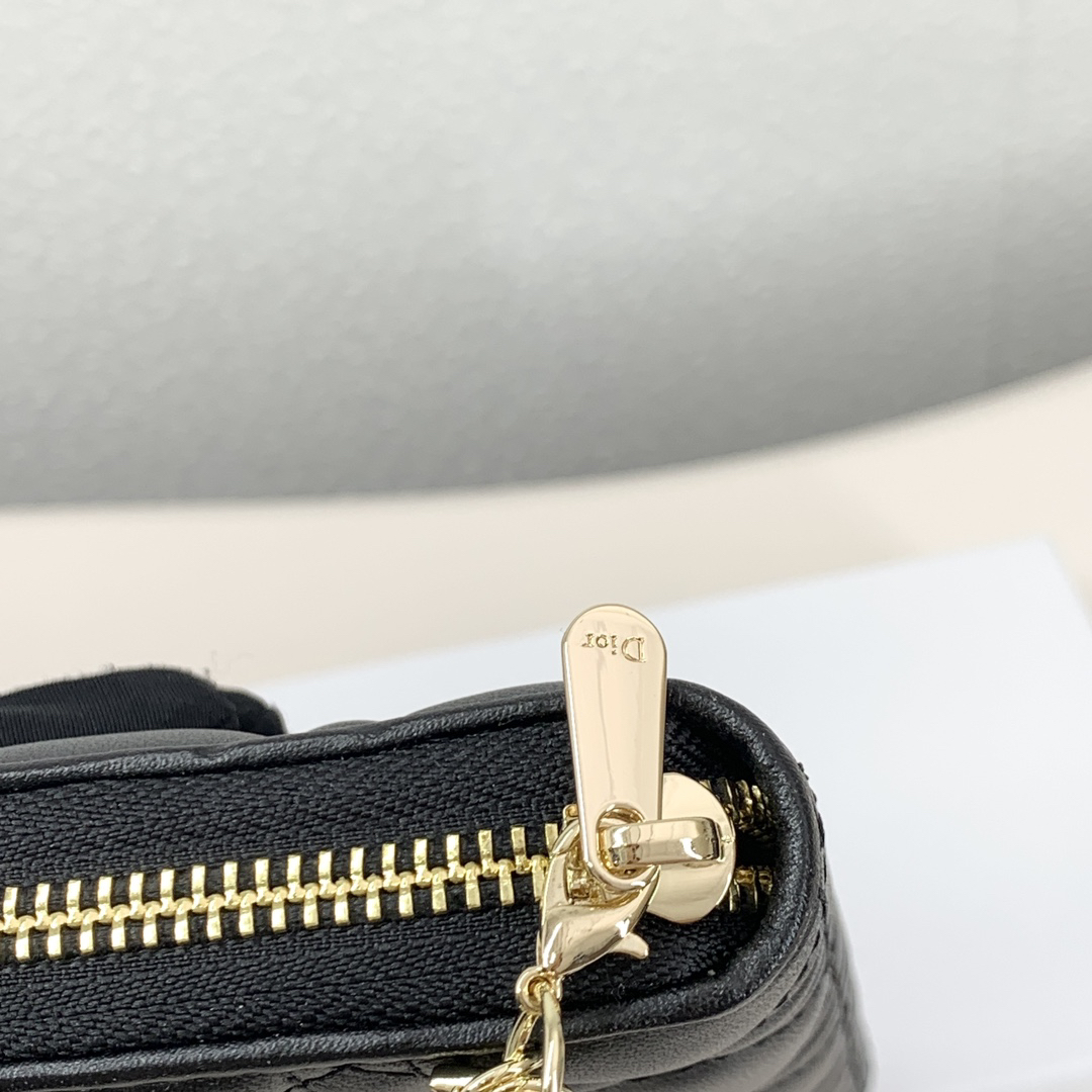 Dior D628 Leather Bag – Black and Pink - Image 7