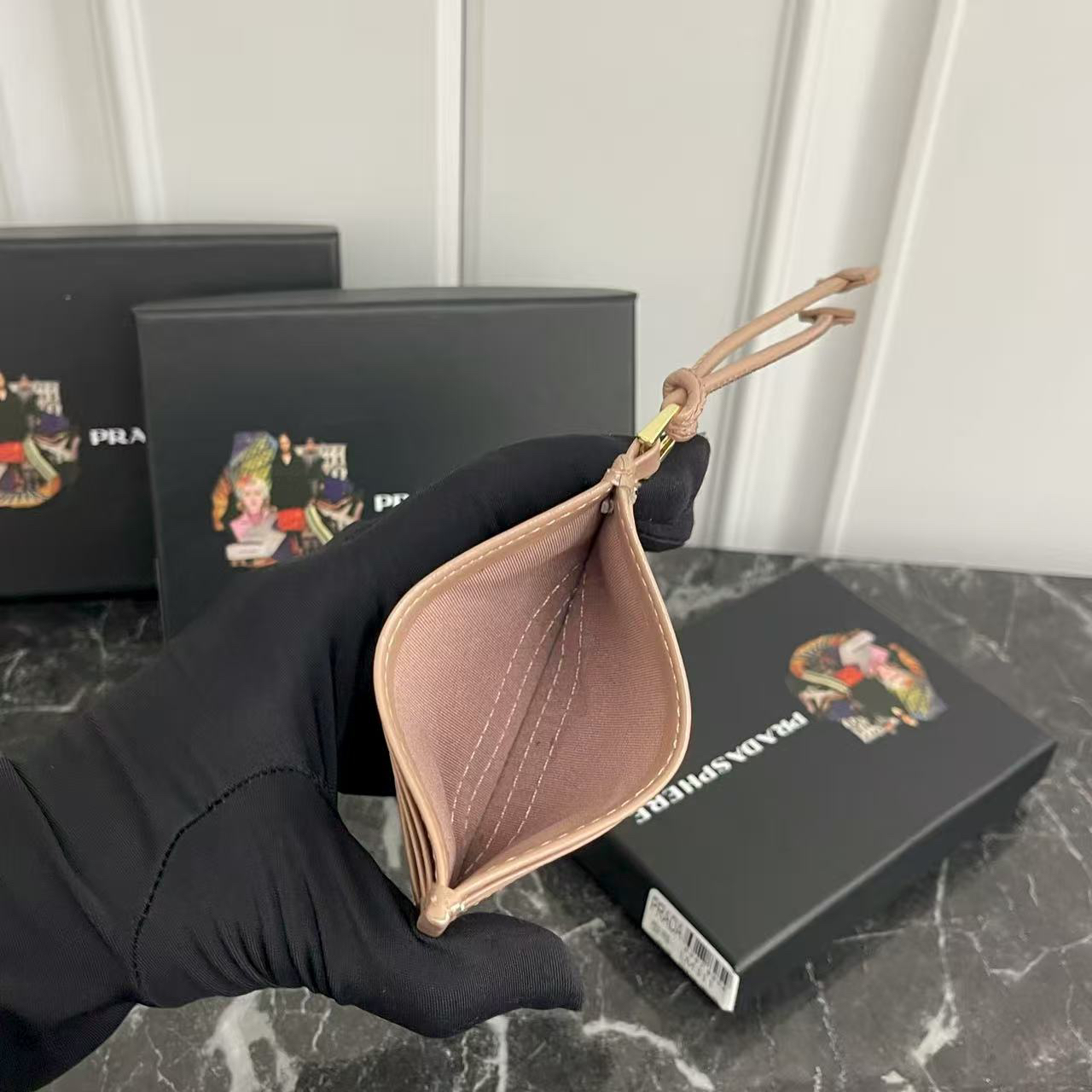 Prada Oiled Leather Card Holder with Triangular Logo - Image 7