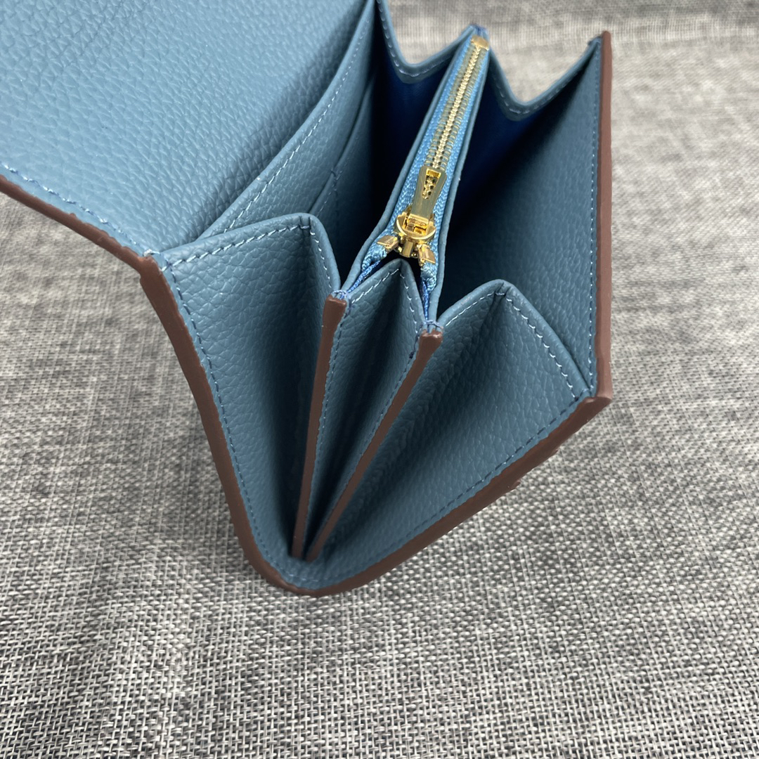 Hermes Constance 537 Small Shoulder Bag in Togo Calfskin - Image 7