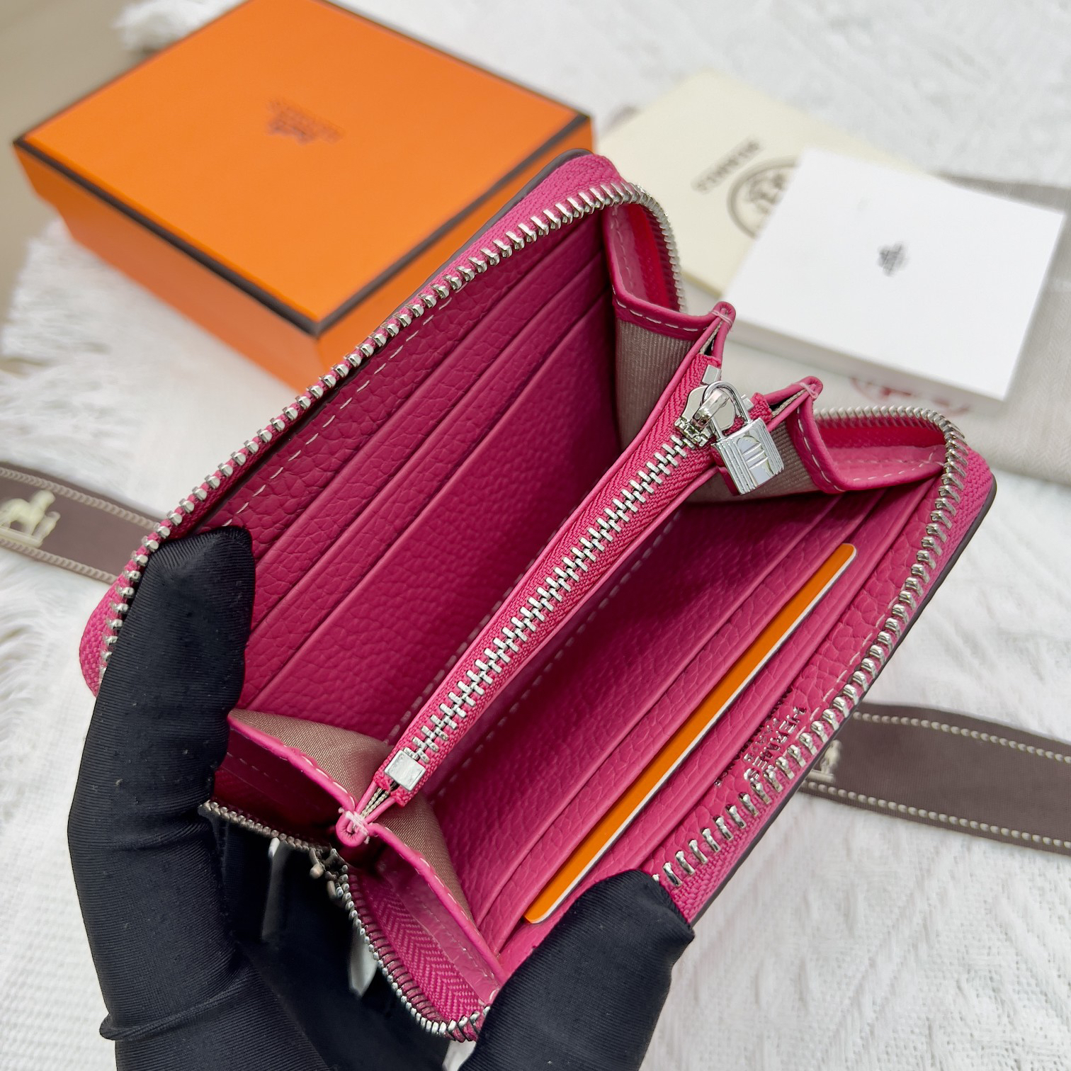 Hermès Constance Leather Wallet - Image 7