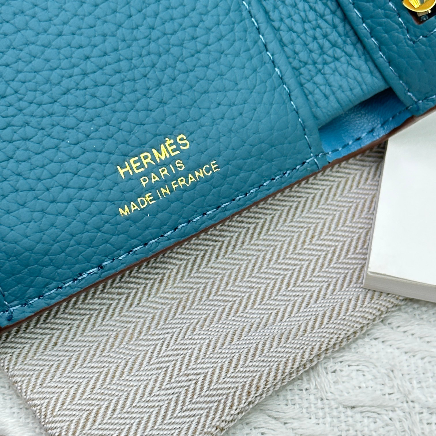 Hermes Togo Leather Trifold Wallet - Image 7