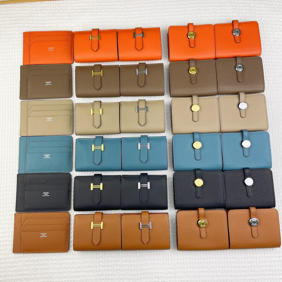 Hermès Card Holder - Image 7