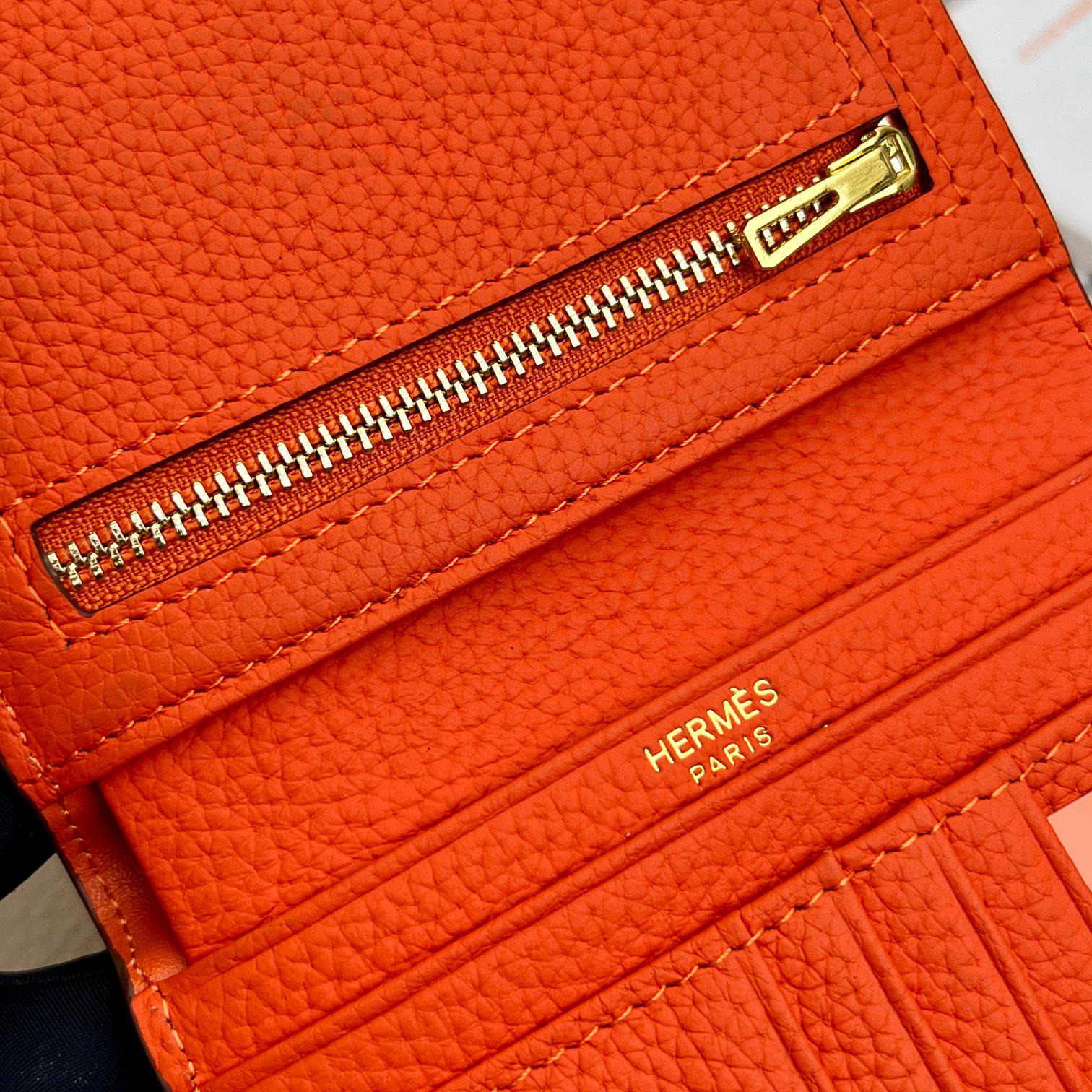 Hermes Leather Wallet with Metal Clasp - Image 7