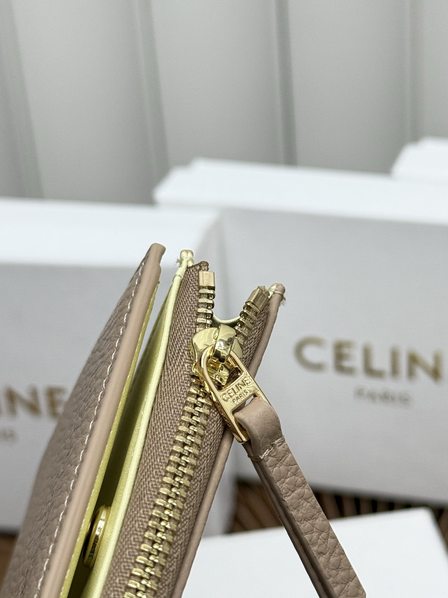 CELINE Short Leather Wallet - Image 7