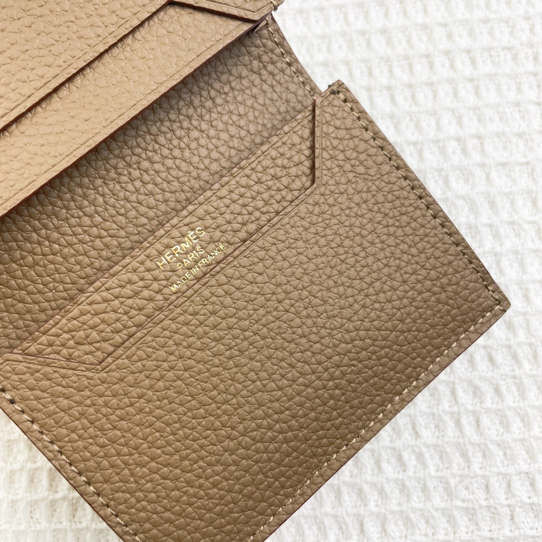 Hermès 0511 Leather Card Holder - Image 7