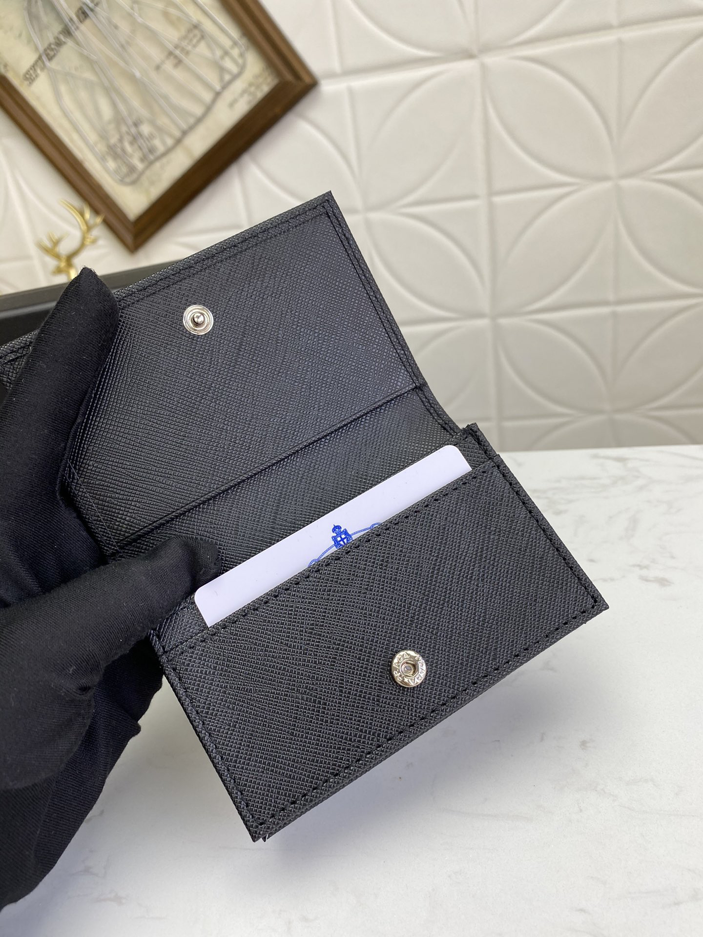 Prada Men's Leather Card Holder - Image 7