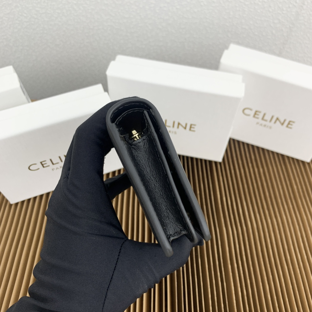 Celine Triomphe Leather Short Wallet - Image 7