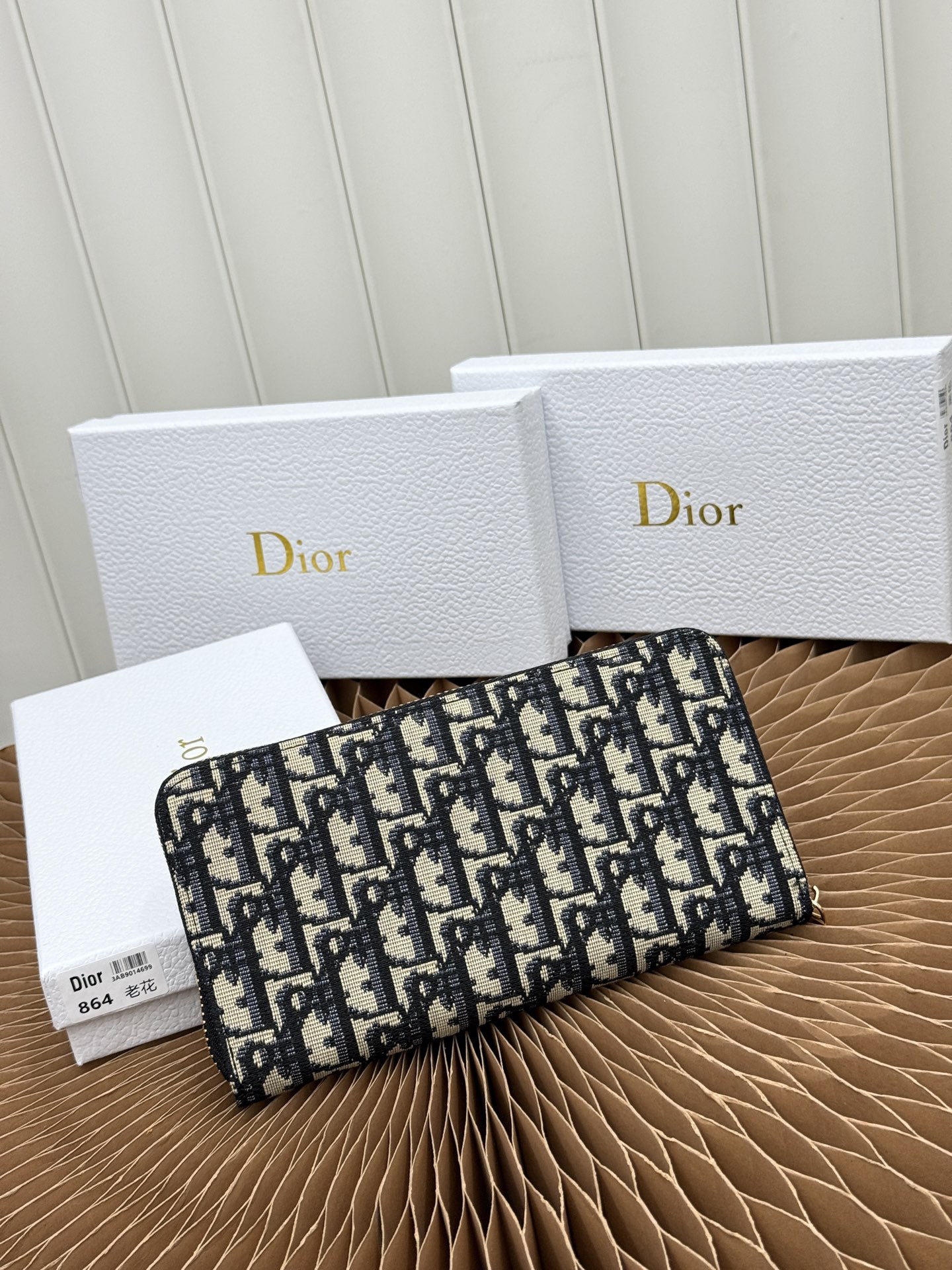 Dior Voyageur Slim Wallet in Blue Dior Oblique - Image 7
