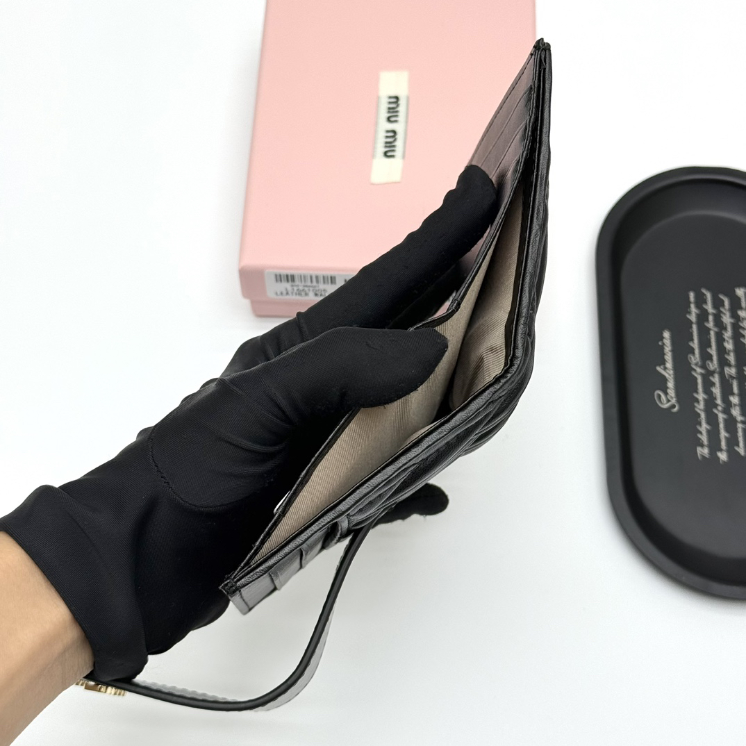 Miu Miu Leather Bag V12 - Image 7