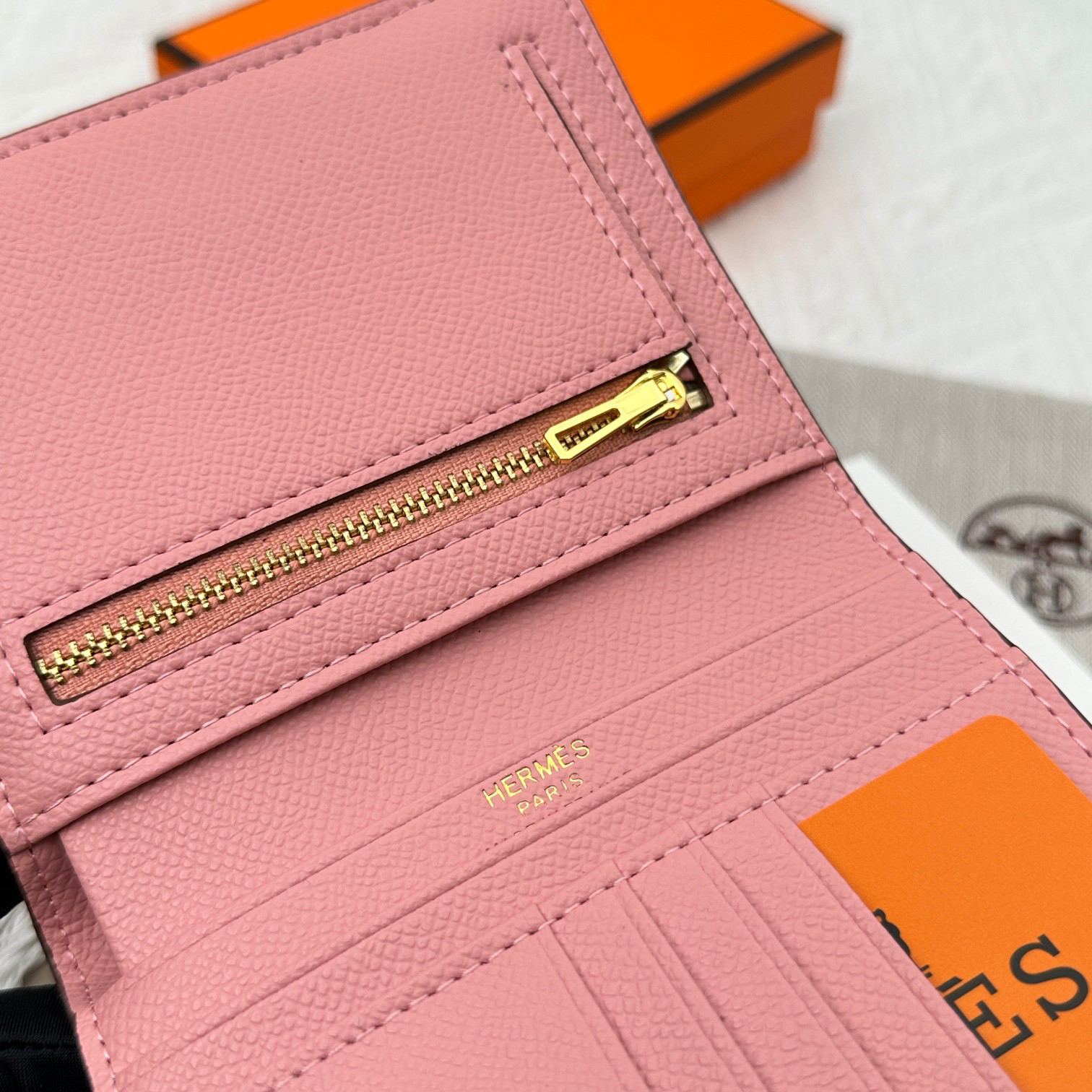 Hermes Palm-Pattern Leather Wallet with Gold-Tone Hardware - Image 7