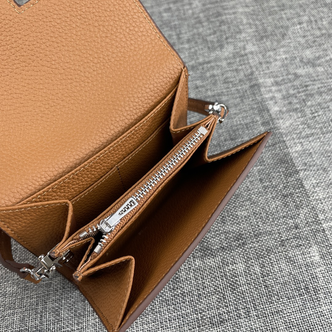 Hermès Constance Togo Leather Mini Shoulder Bag - Image 7
