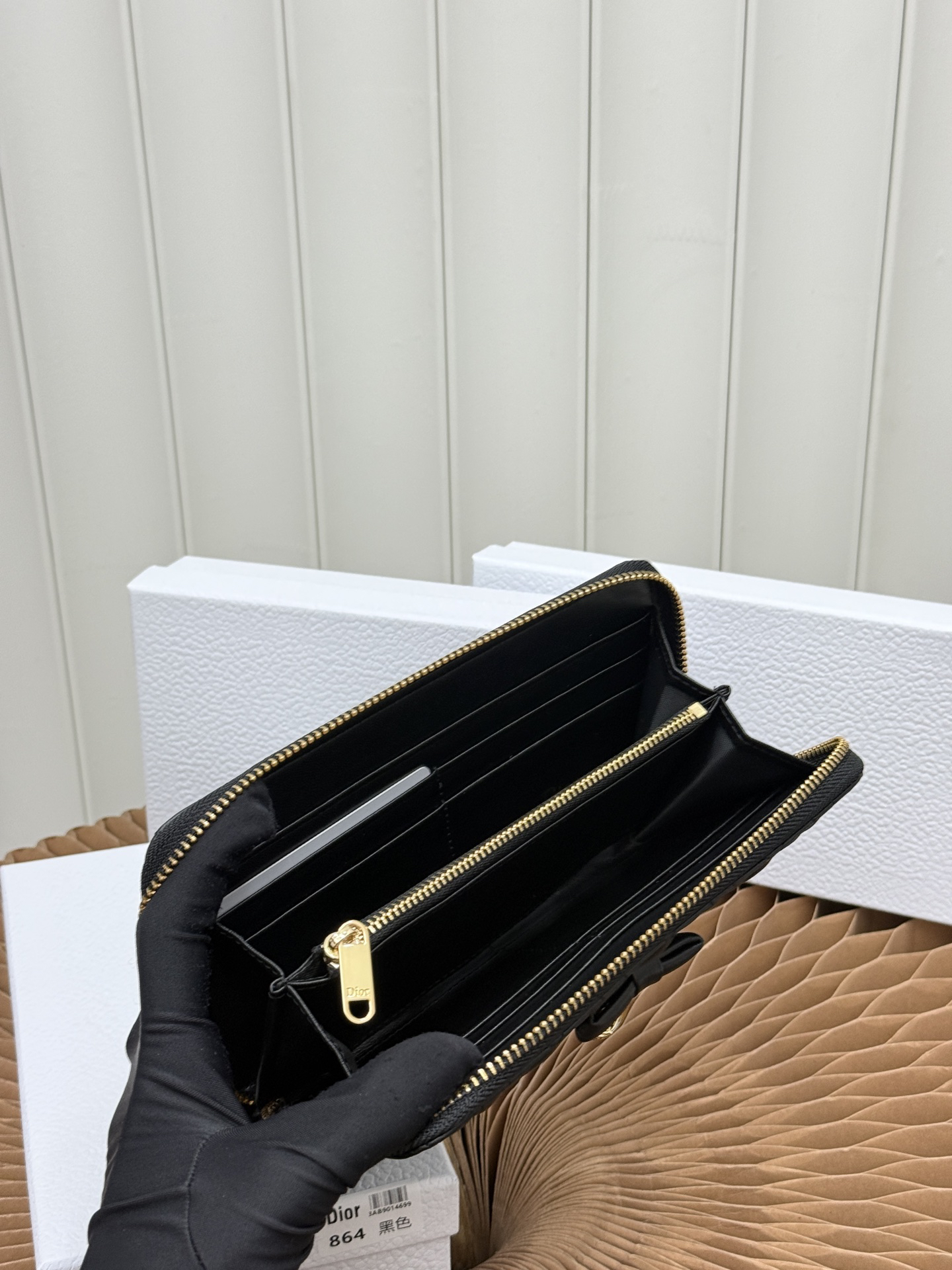Dior Voyageur Slim Wallet in Blue Dior Oblique - Image 7