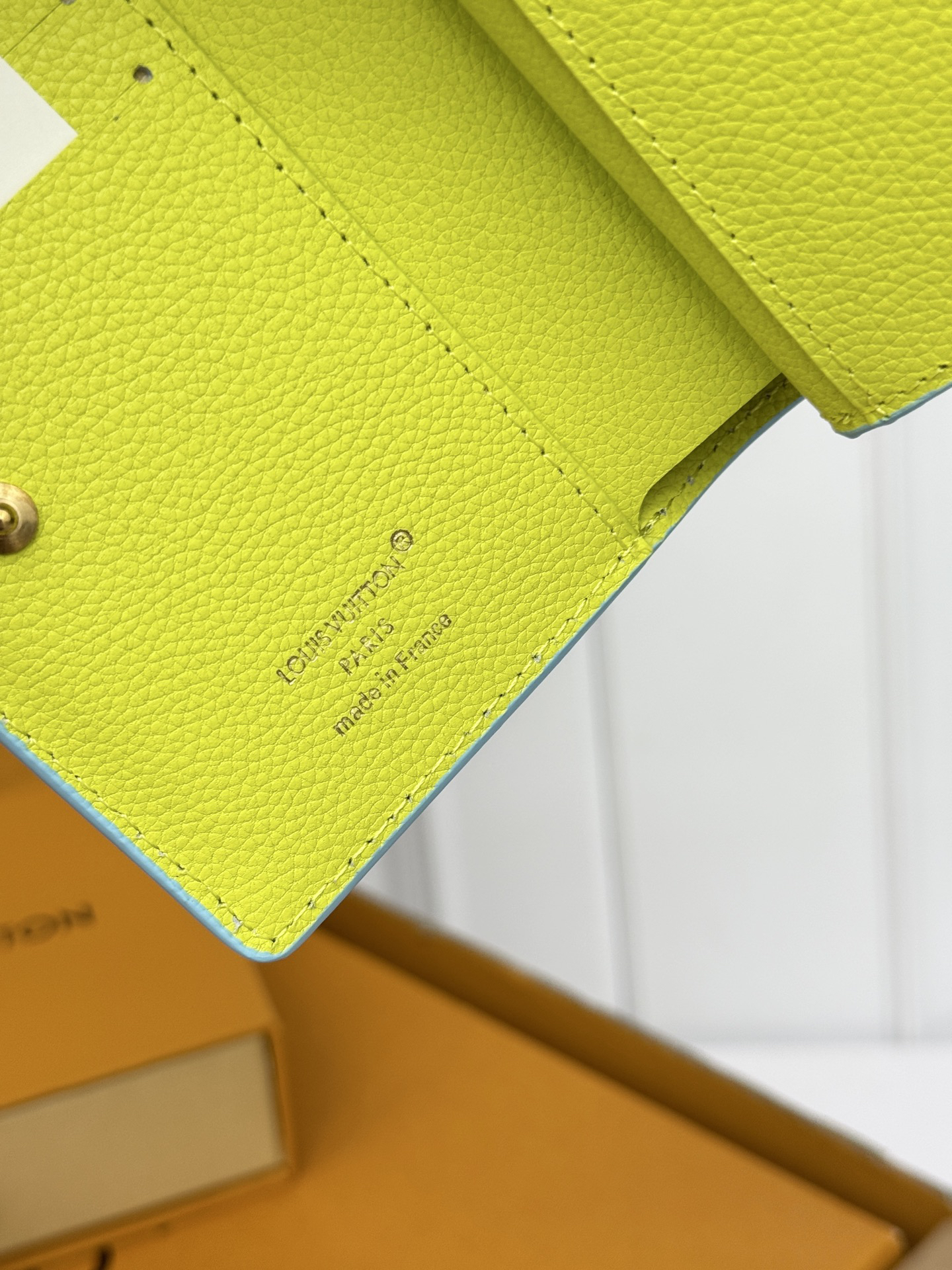 Louis Vuitton M27506 Light Blue Calfskin Wallet - Image 7