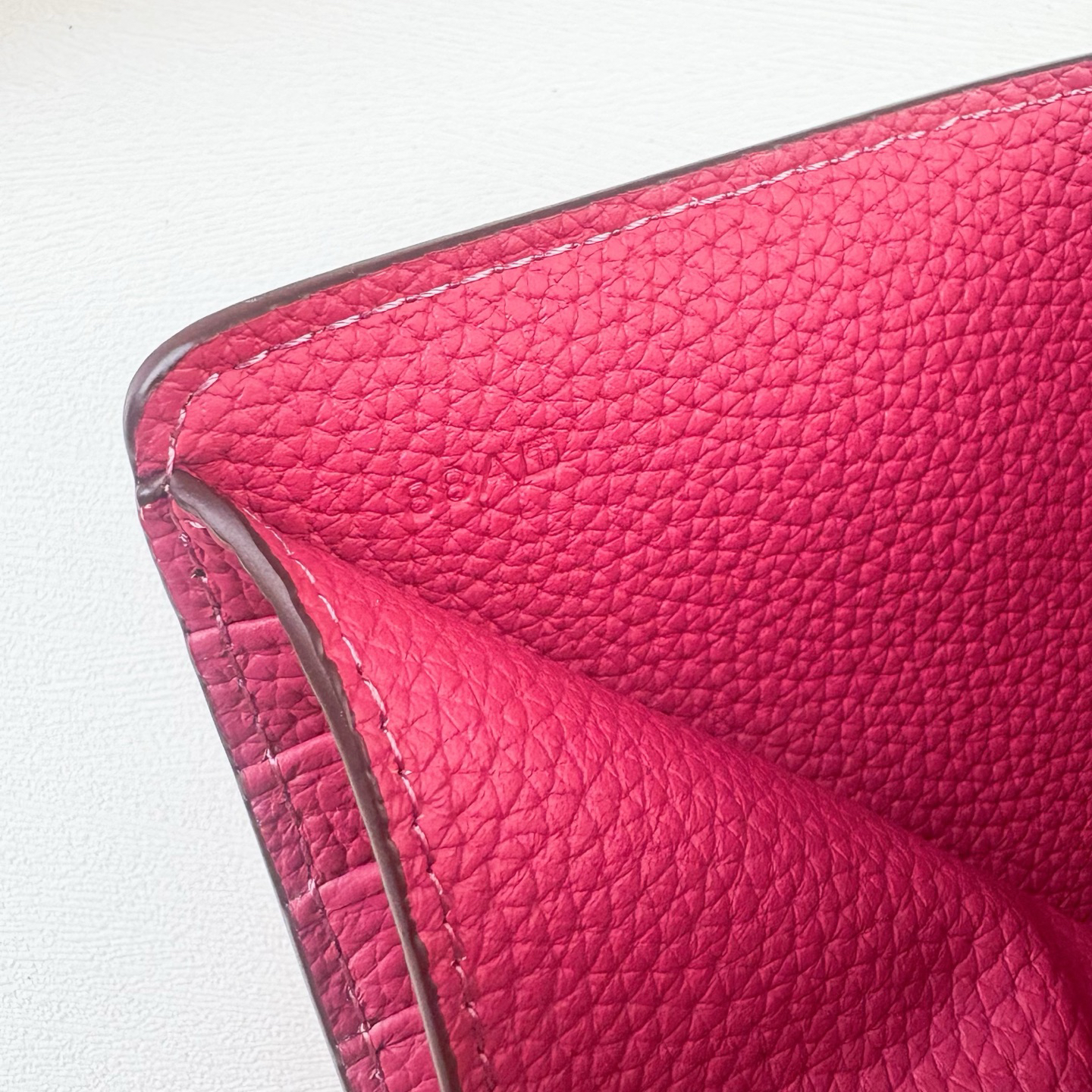 Hermès Togo Calfskin Wallet with Gold-Tone Clasp - Image 7