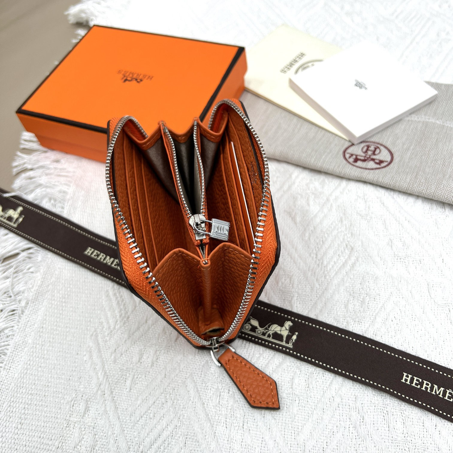 Hermès Constance Leather Wallet - Image 7