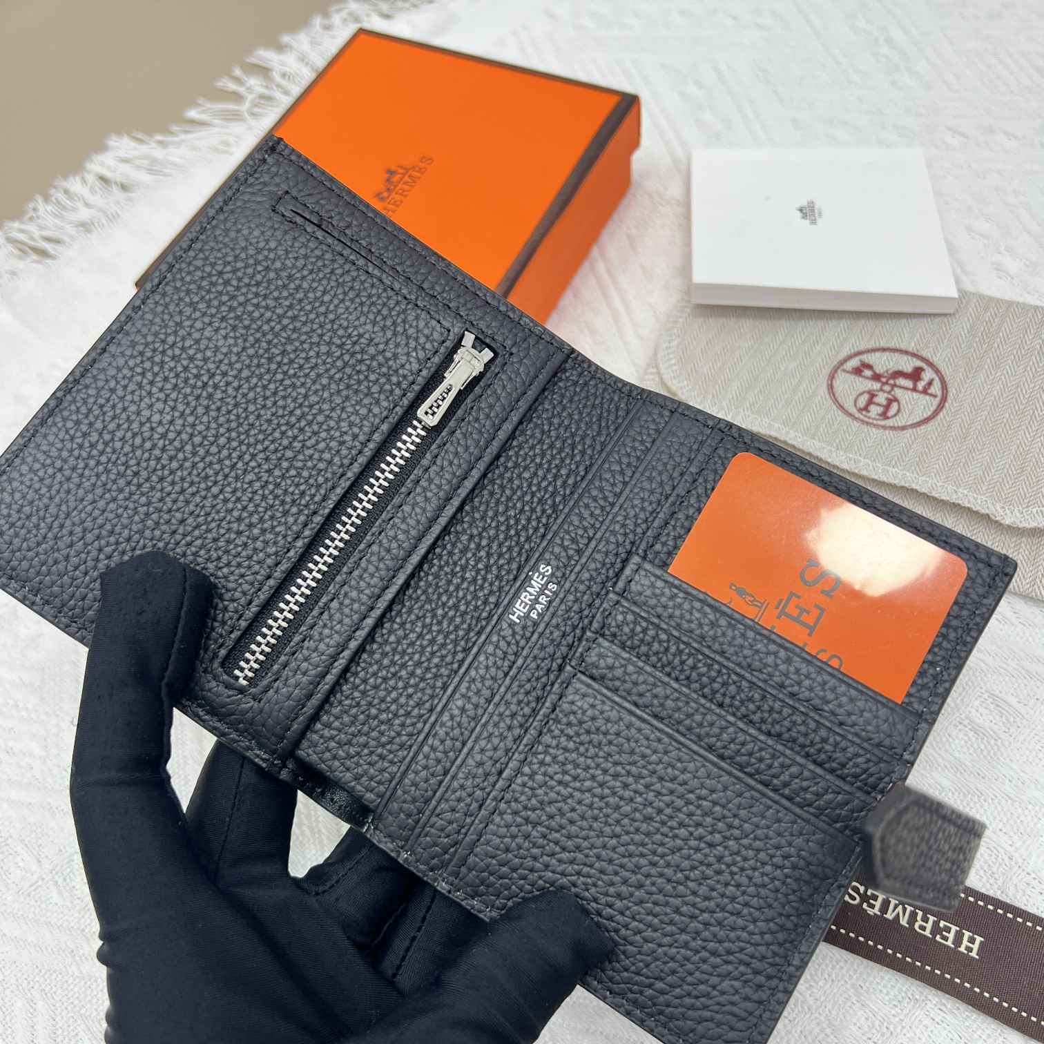 Hermès Constance Lychee-Grain Leather Shoulder Bag - Image 7
