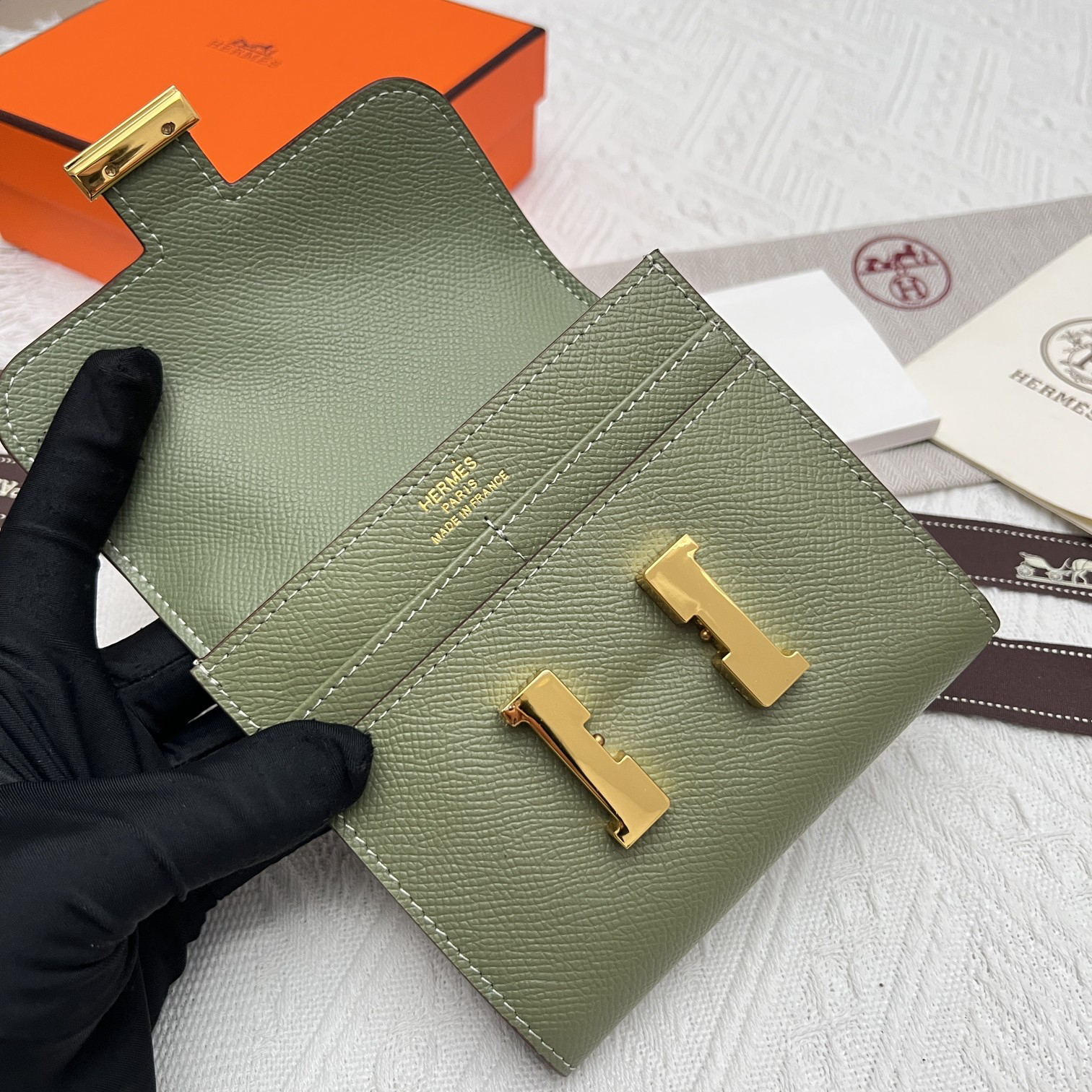 Hermès Constance Palm-Grain Leather Shoulder Bag - Image 7