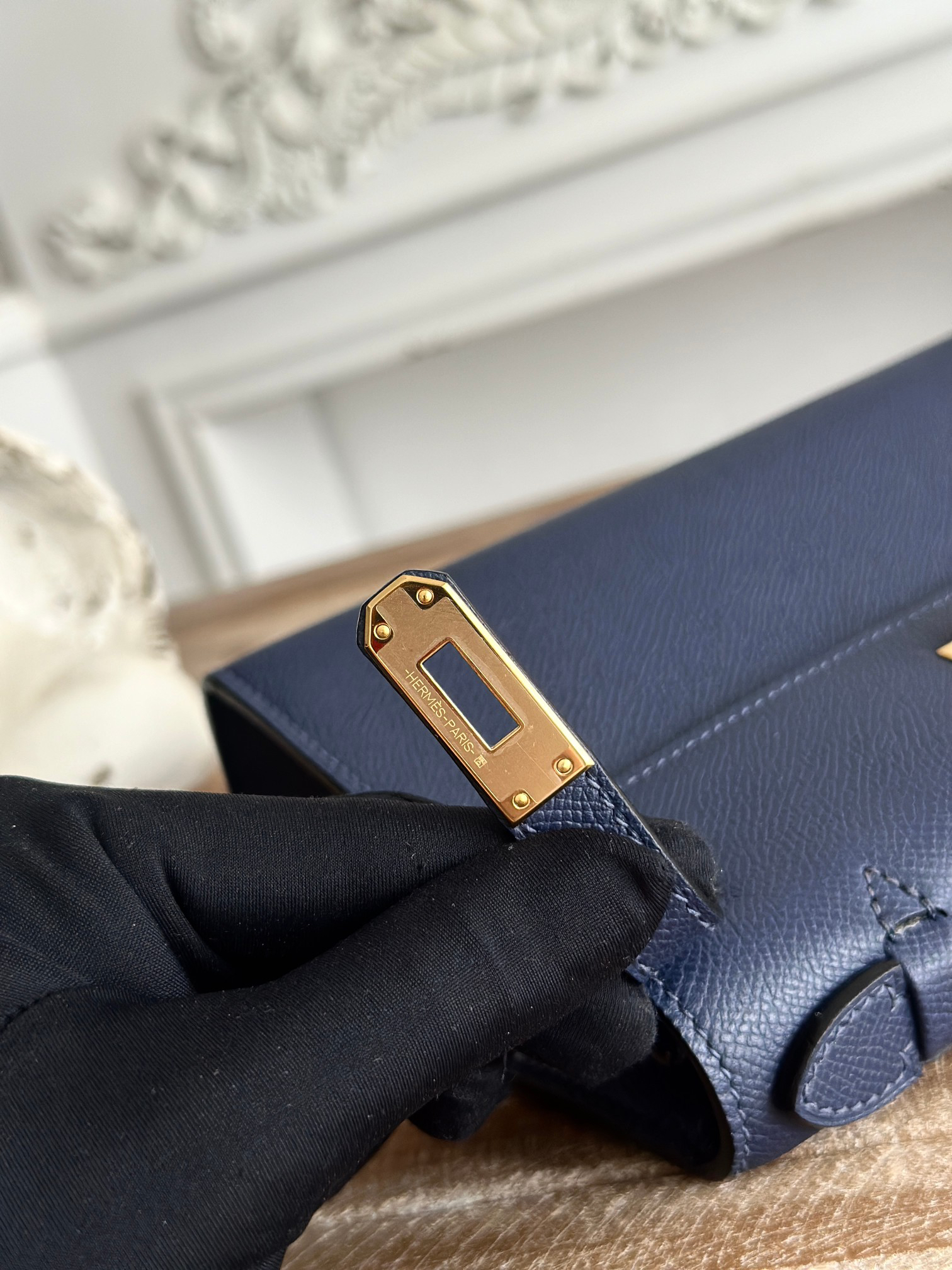 Hermès Kelly Mini Pouchette Handbag - Image 7
