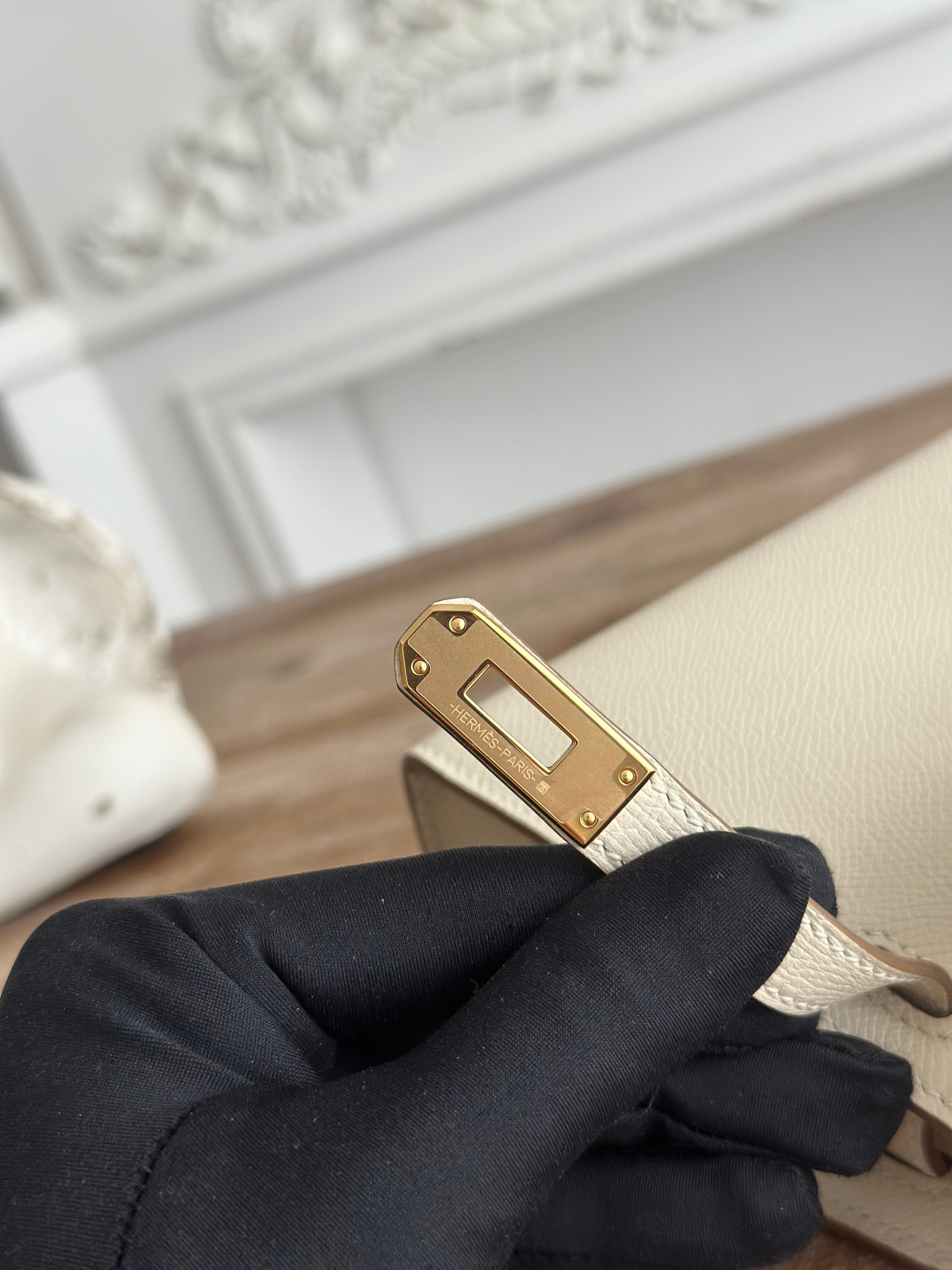 Hermès Kelly Mini Pochette Handbag - Image 7