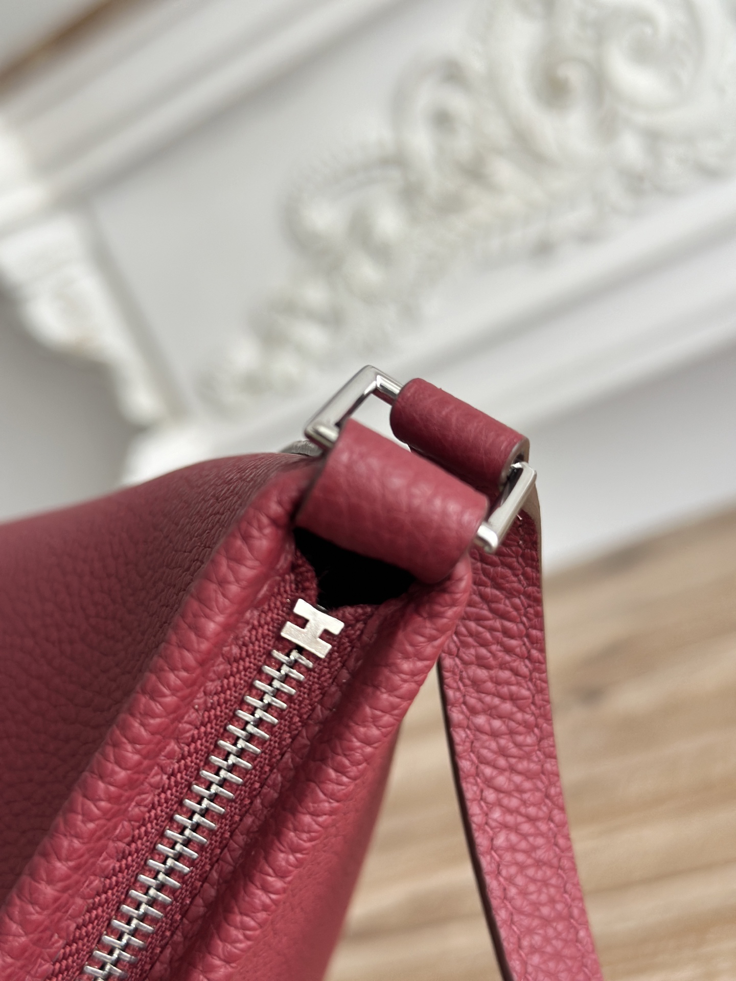 Hermes Berlingot Ruby Red Leather Crossbody Bag - Image 7