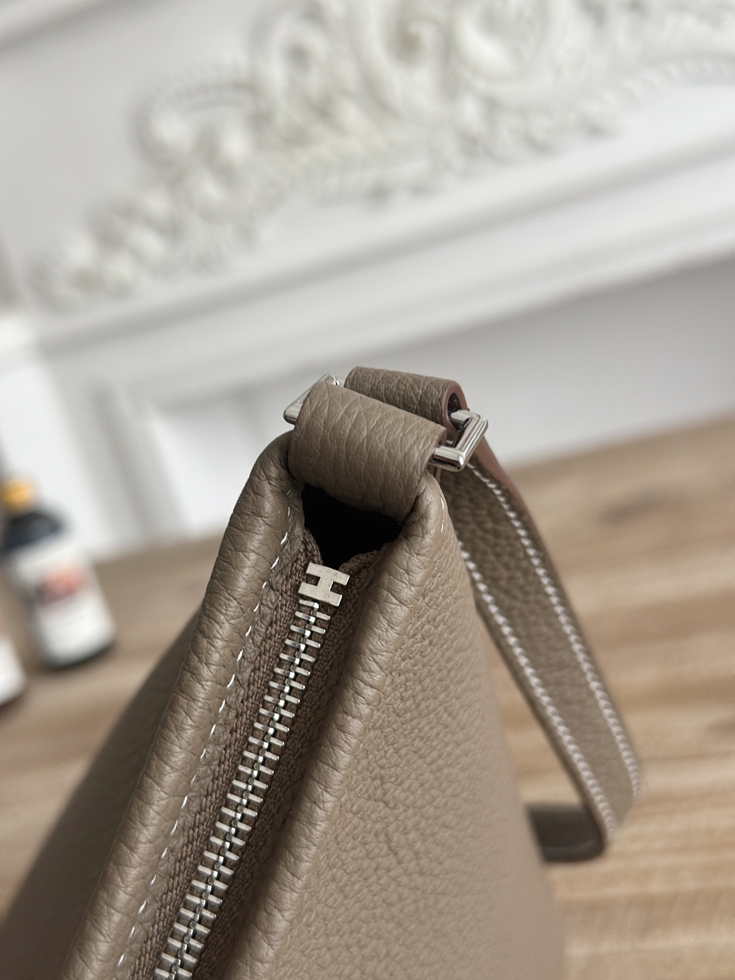 Hermes Berlingot Leather Shoulder Bag - Image 7