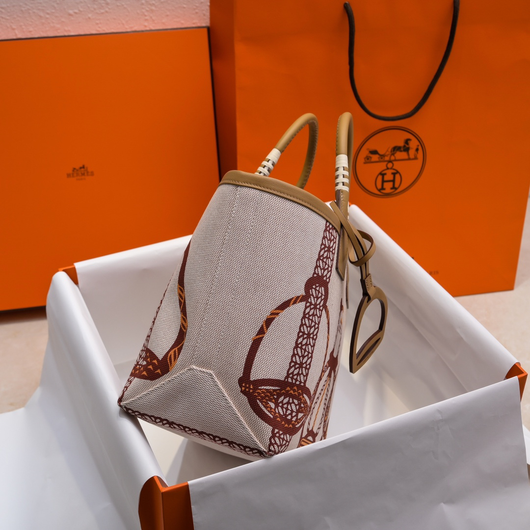 Hermes Steeple Tote Bag - Image 7