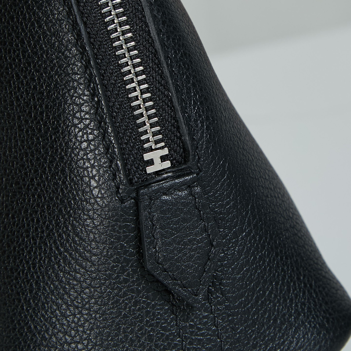 Hermes Bolide 19 cm Evercolor Leather Bowling Bag - Black - Image 7