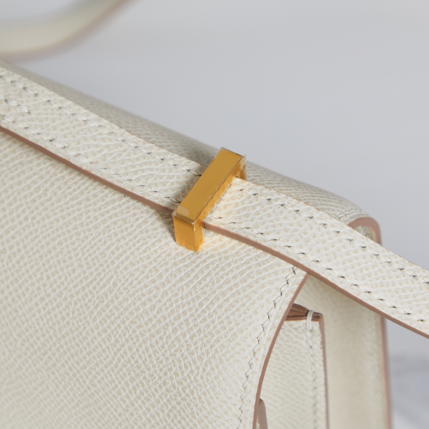 Hermès Constance 19 Epsom Calfskin Shoulder Crossbody Bag - Image 7