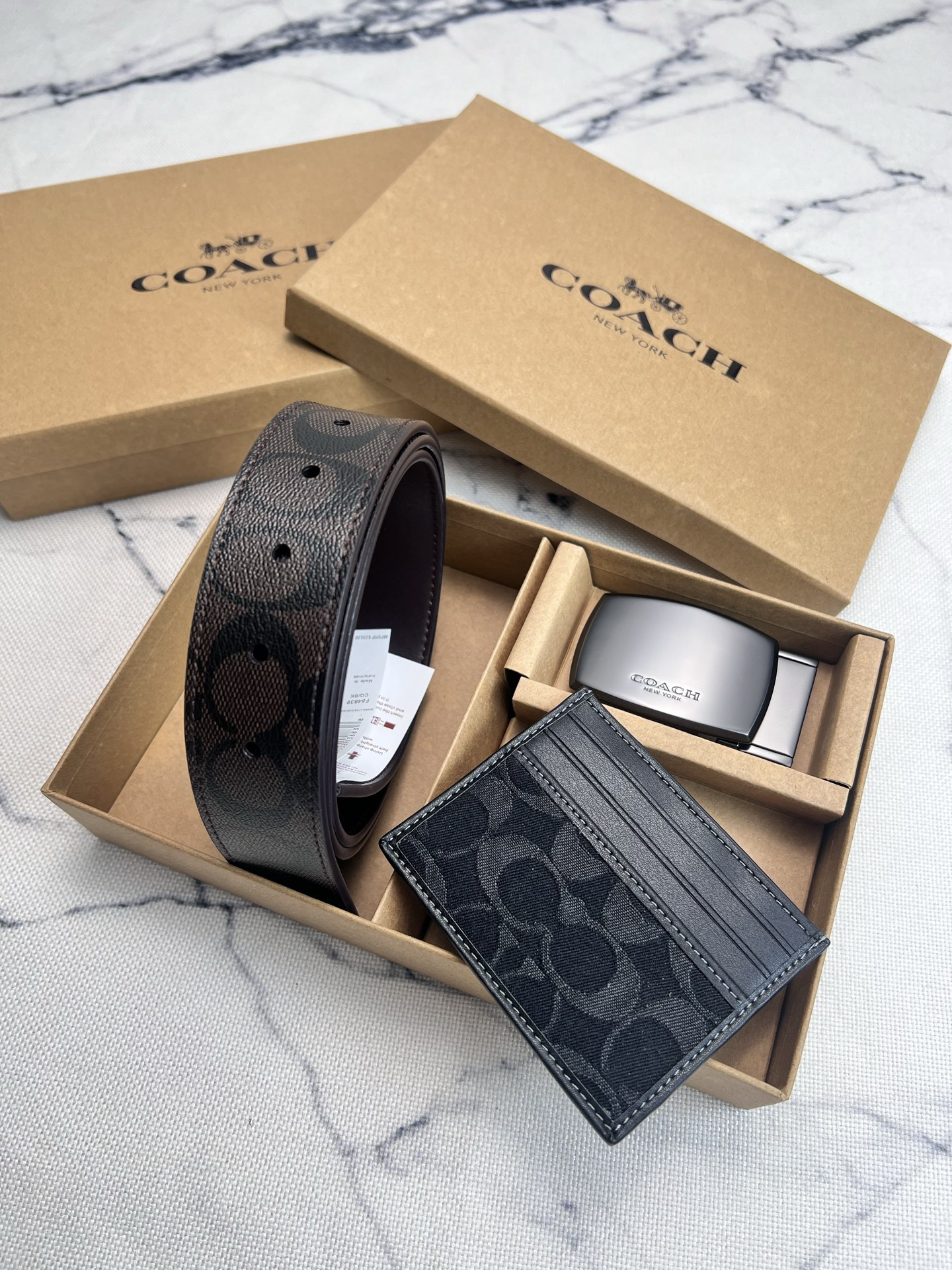 Coach Men's Leather Belt and Black Card Holder Set - F64839 / CAJ47 - Image 7