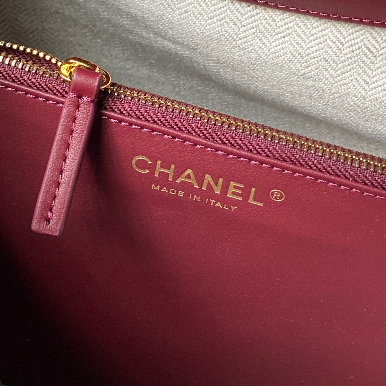 Chanel 26B Bucket Bag AS6584 - Image 7