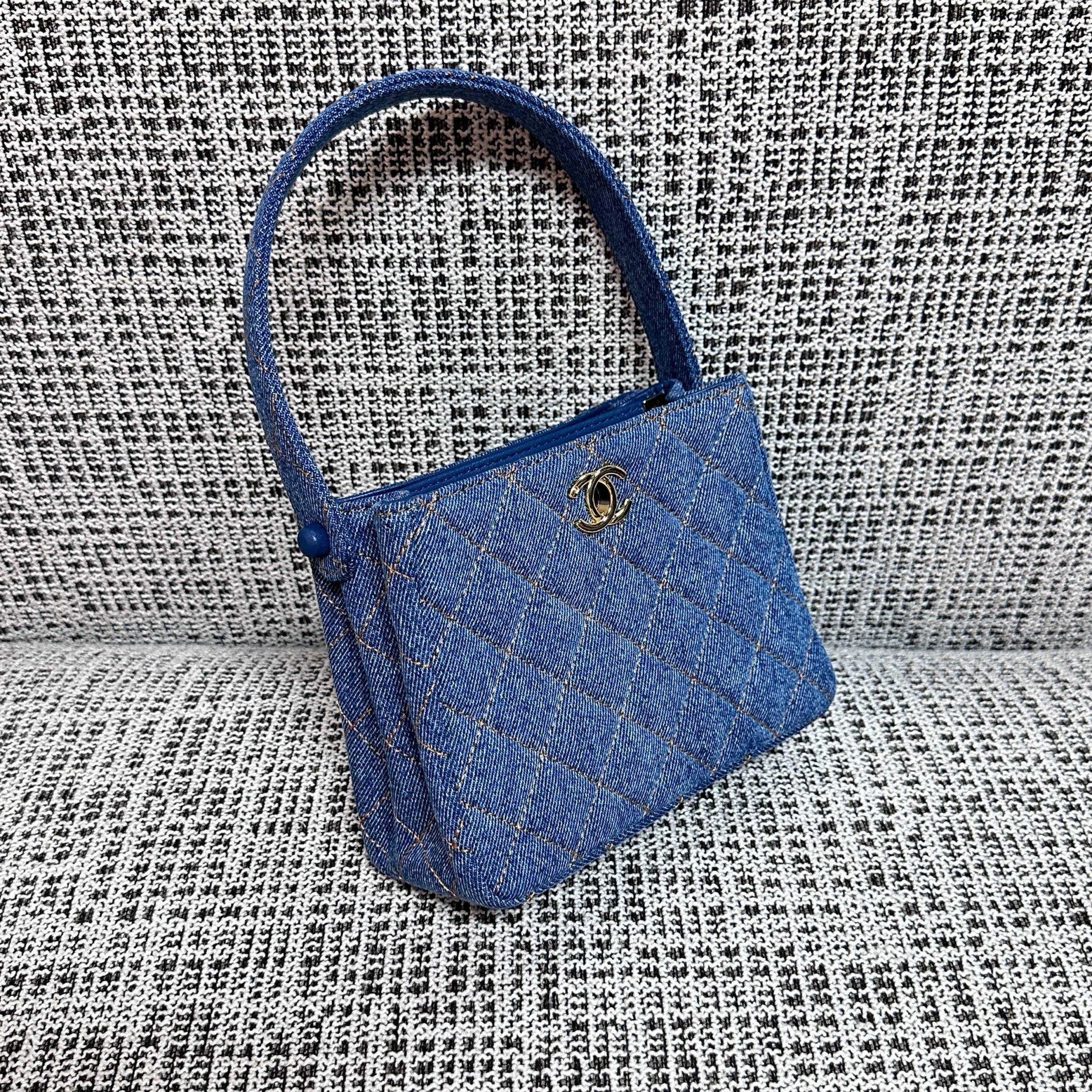 Chanel Vintage Denim Twin-Star Handbag - Image 7