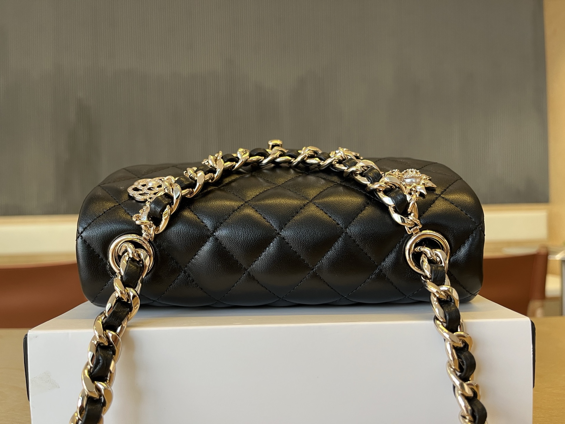 Chanel AS2326 2021 Early Spring Limited Edition Mini Classic Flap Bag - Image 7