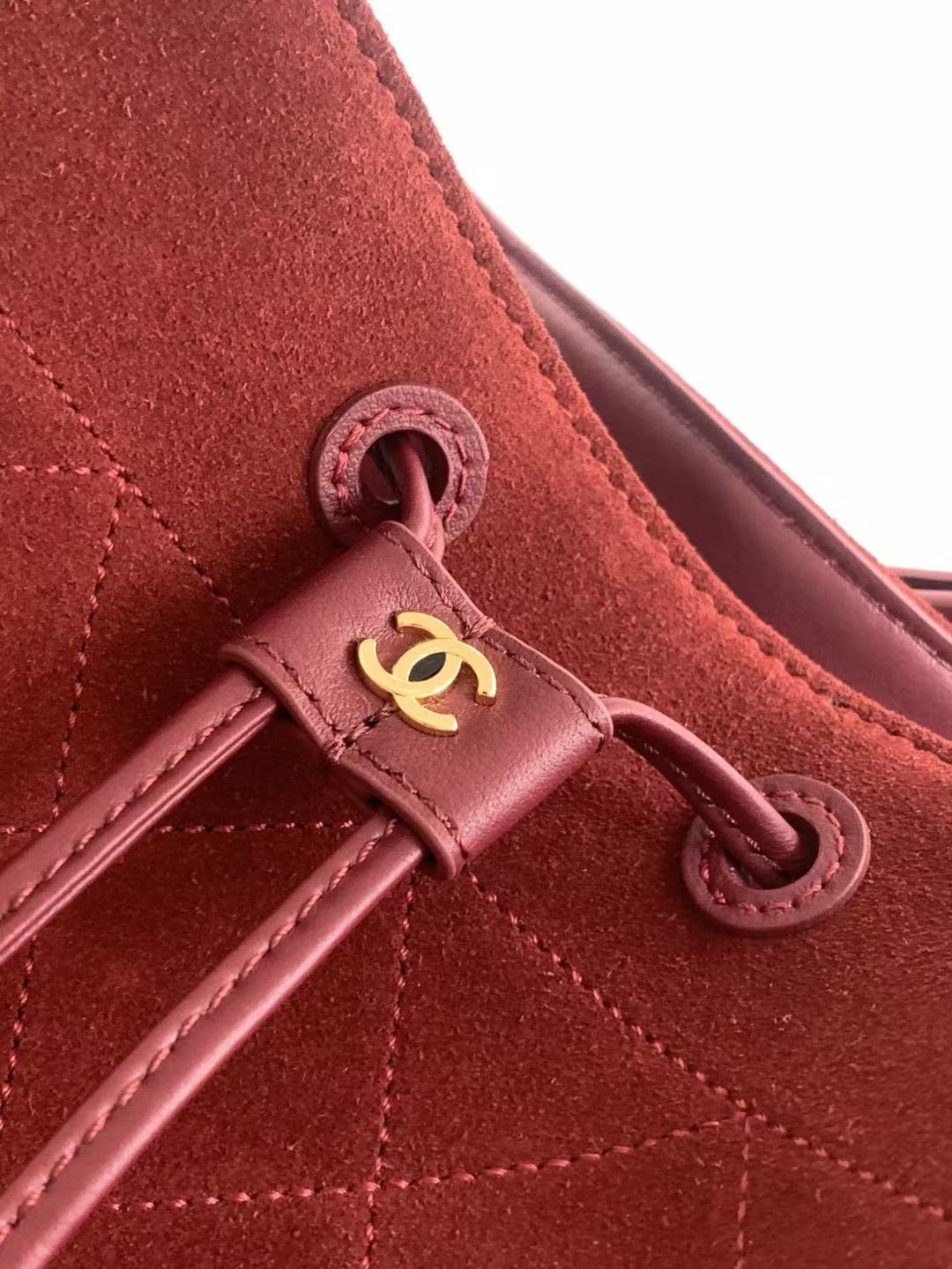 Chanel 26B AS6584 Large Calfskin Bucket Crossbody Bag - Image 7