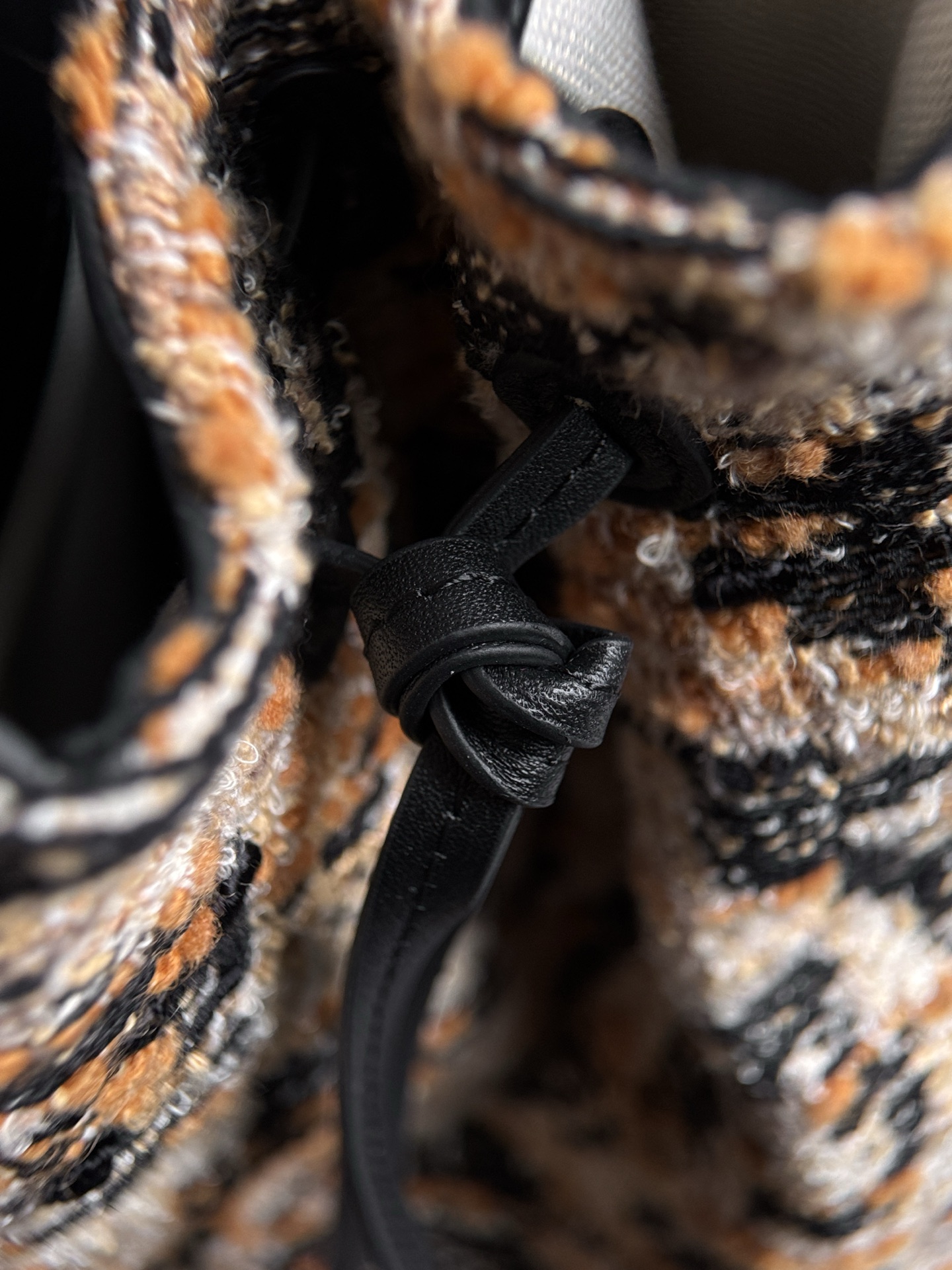 Chanel 26A Métiers d'Art Leopard-Print Baguette Bag - Image 7