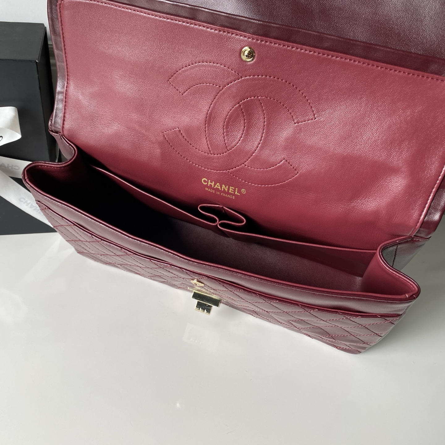 Chanel 26S Crushed Wrinkled Leather 2.55 Shoulder Bag - Image 7