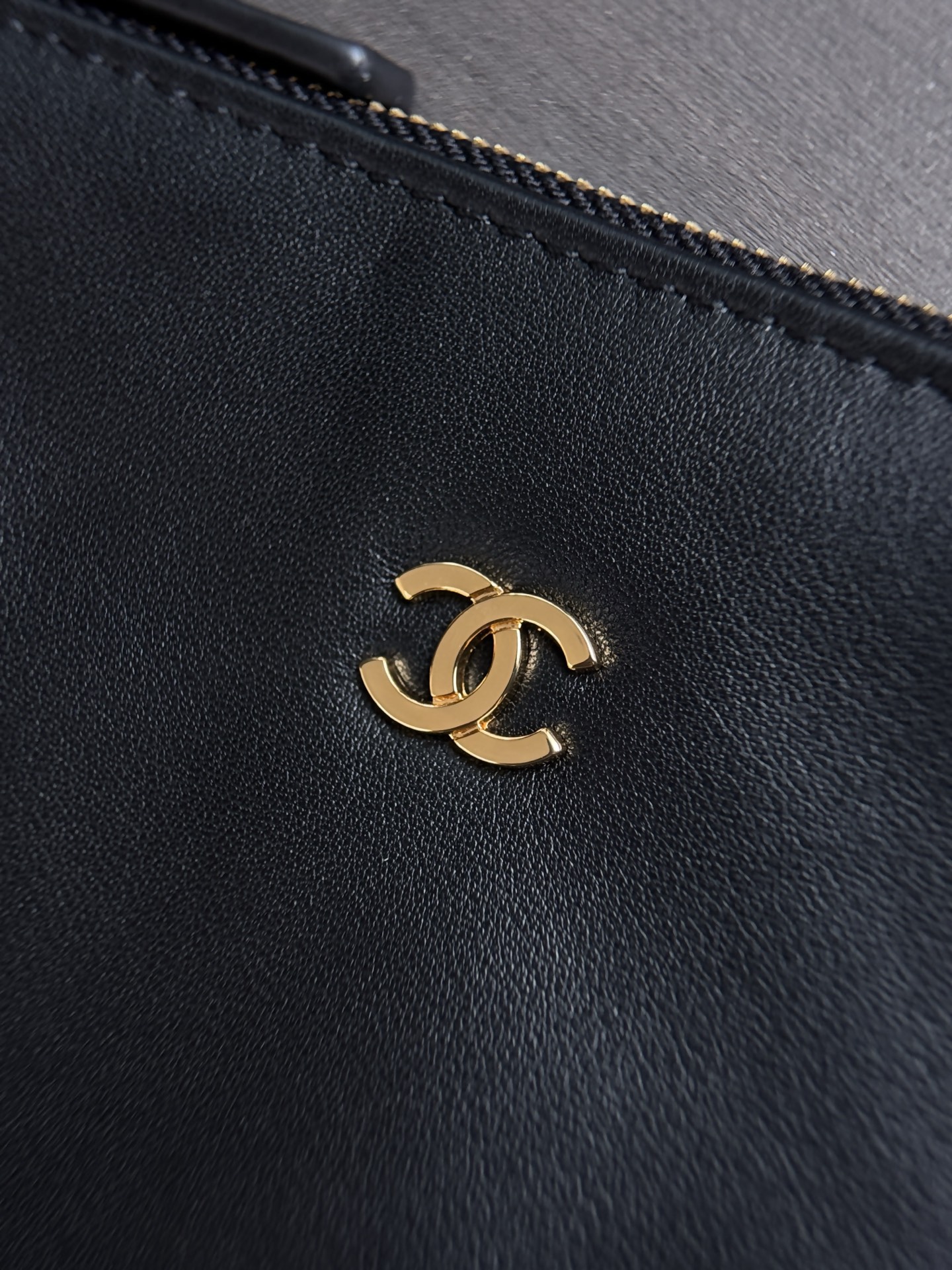 Chanel Knitted Chain Shoulder Bag - Image 7