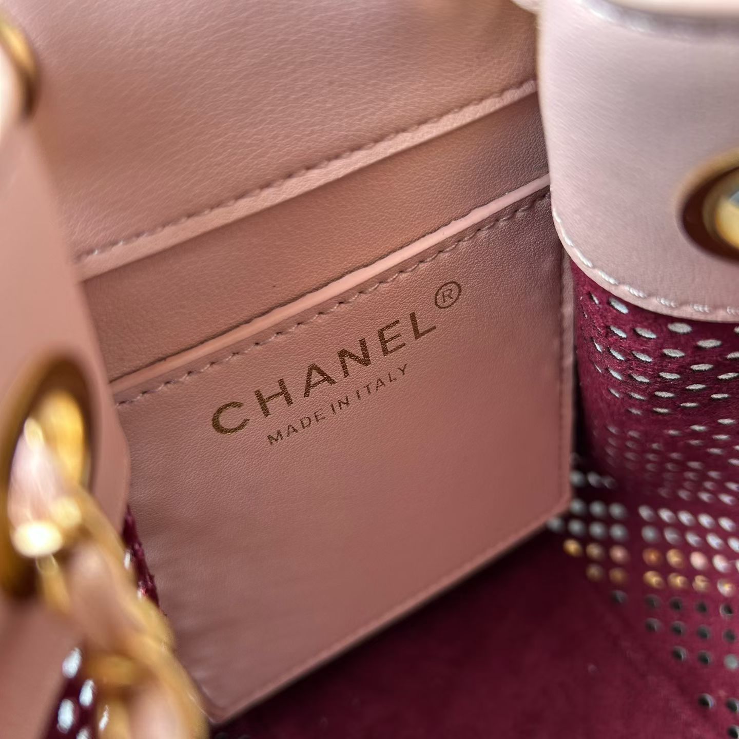 Chanel 26 Cutout Hobo Shoulder Bag - Image 7