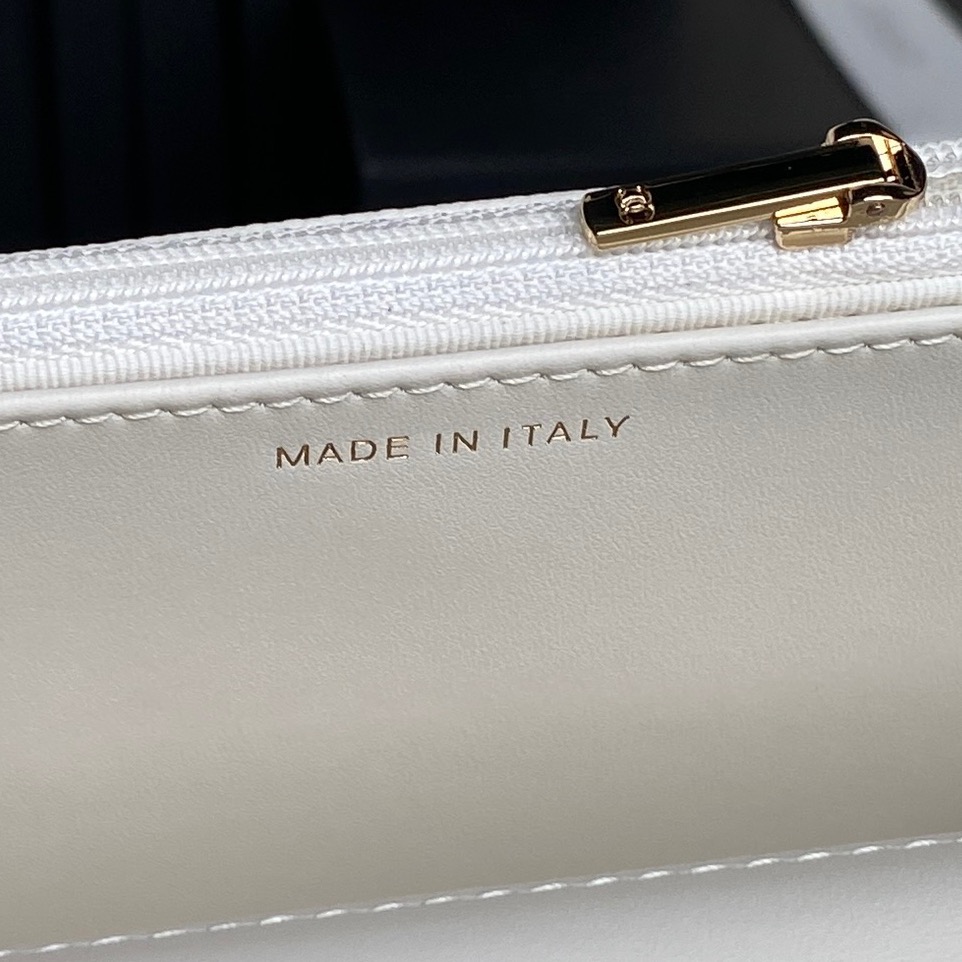 Textured Leather Top-Handle Handbag - Image 7