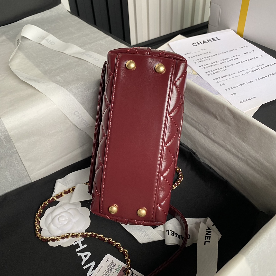 Chanel Coco Handle Leather Handbag - Image 7