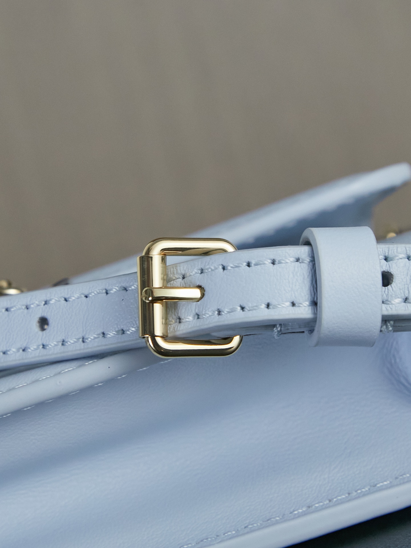 Louis Vuitton LV Bloom Wallet on Chain Handbag - Image 7