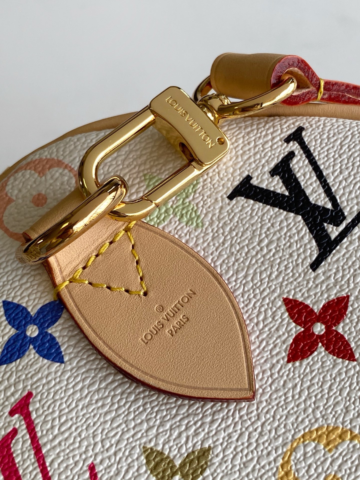 Louis Vuitton M13085 Sedy Bandoulière 25 Shoulder Bag - Image 7