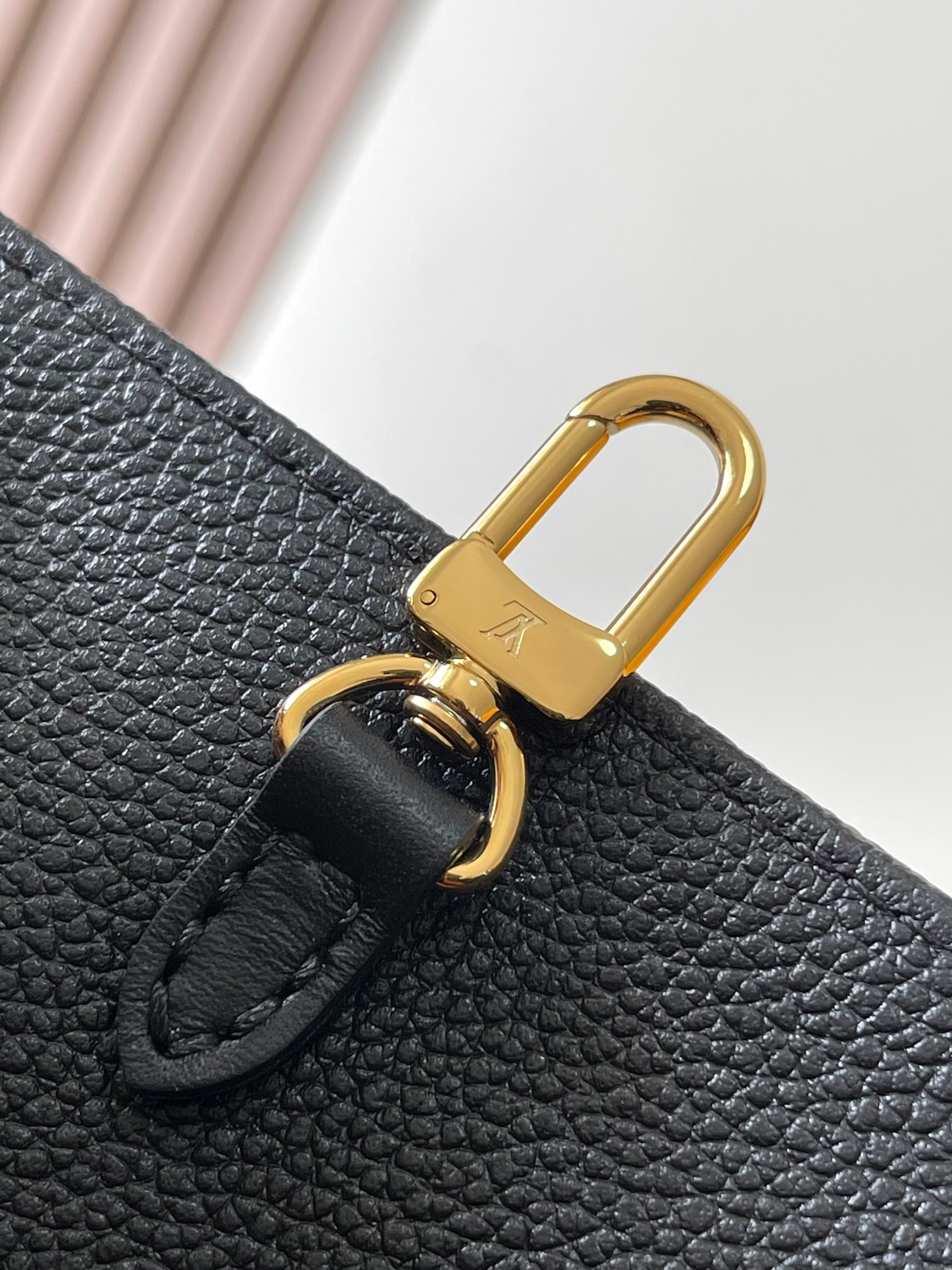 Louis Vuitton Onthego MM Tote Bag - Image 7
