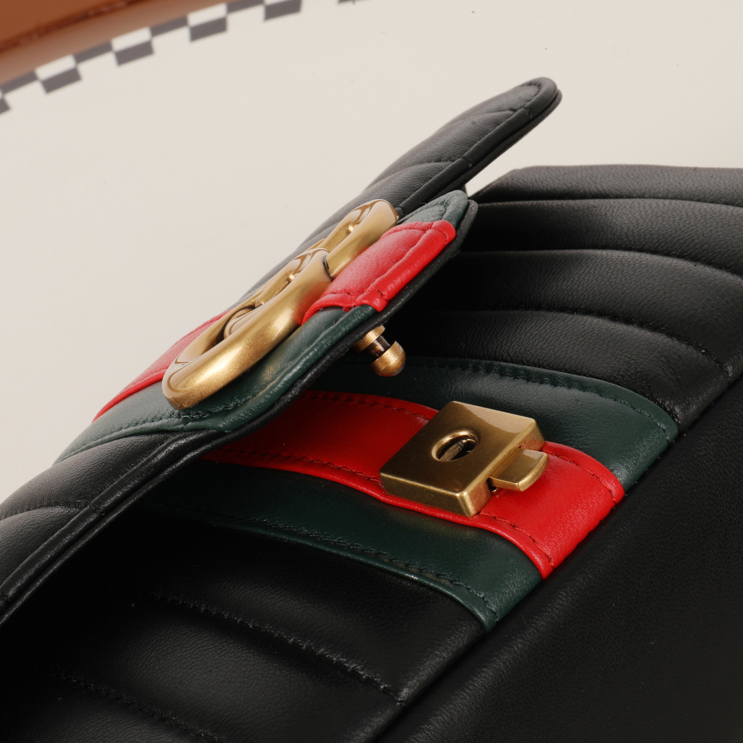 Gucci Leather Bag, Model A006X1 - Image 7
