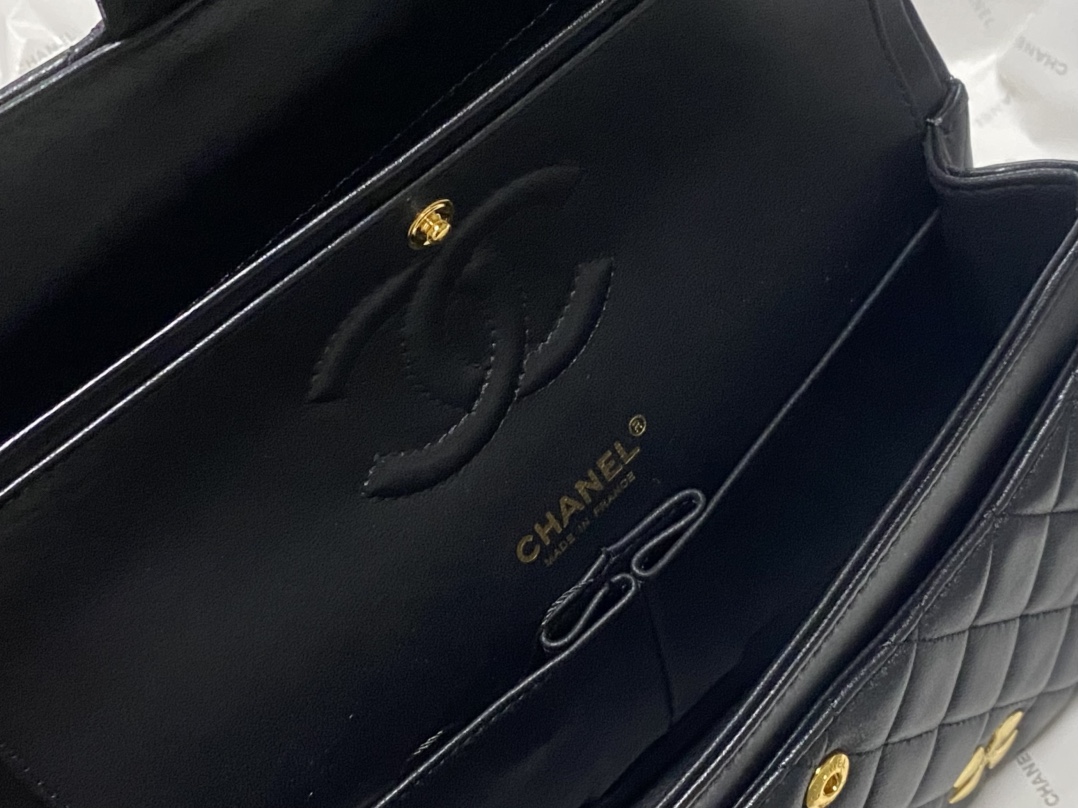 Chanel Limited Edition Zodiac Lucky Charm Flap Bag - Image 7